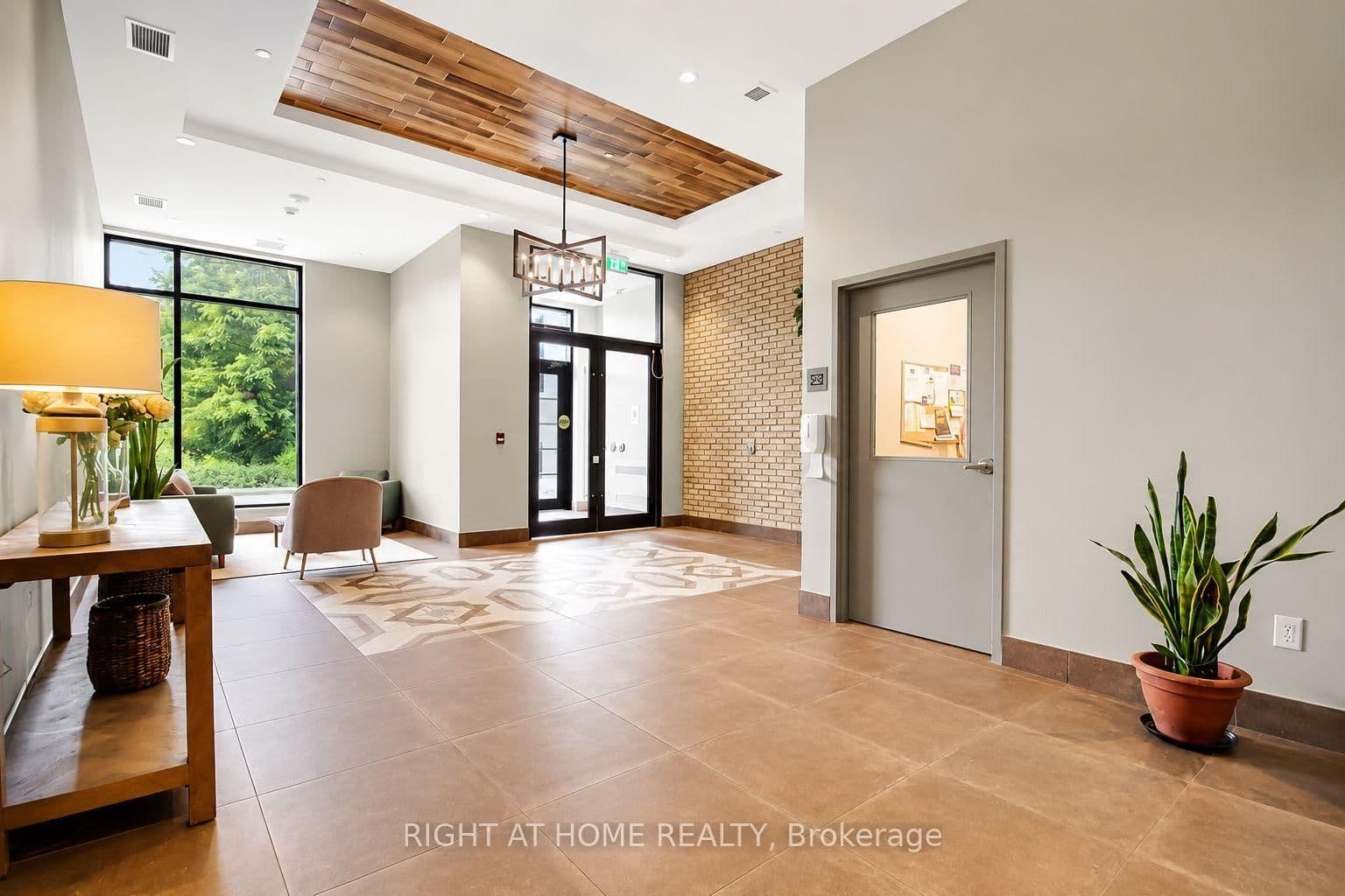 60 Springhurst Avenue, Unit Unit #312 thumbnail 3