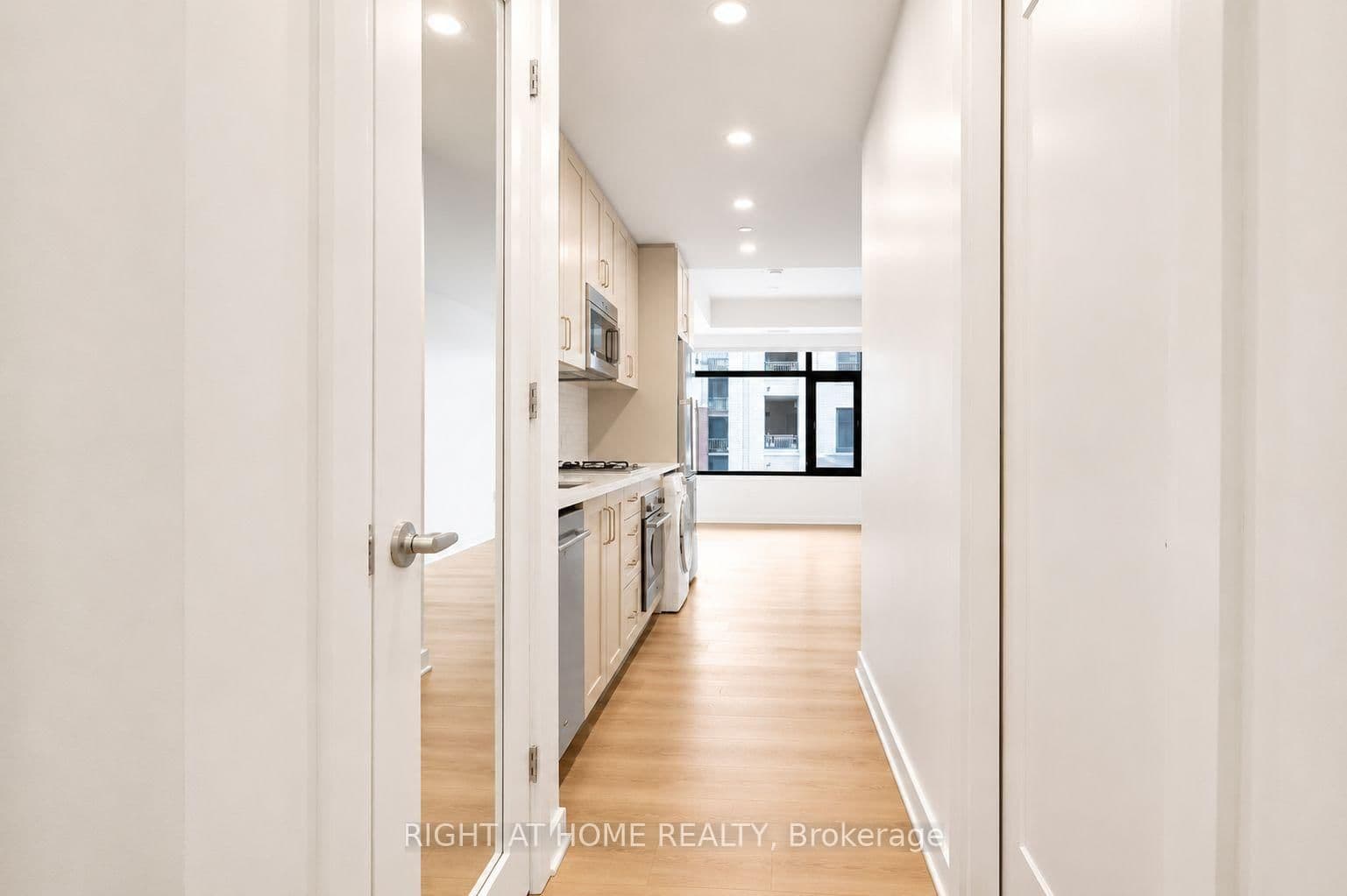 60 Springhurst Avenue, Unit Unit #312 thumbnail 7