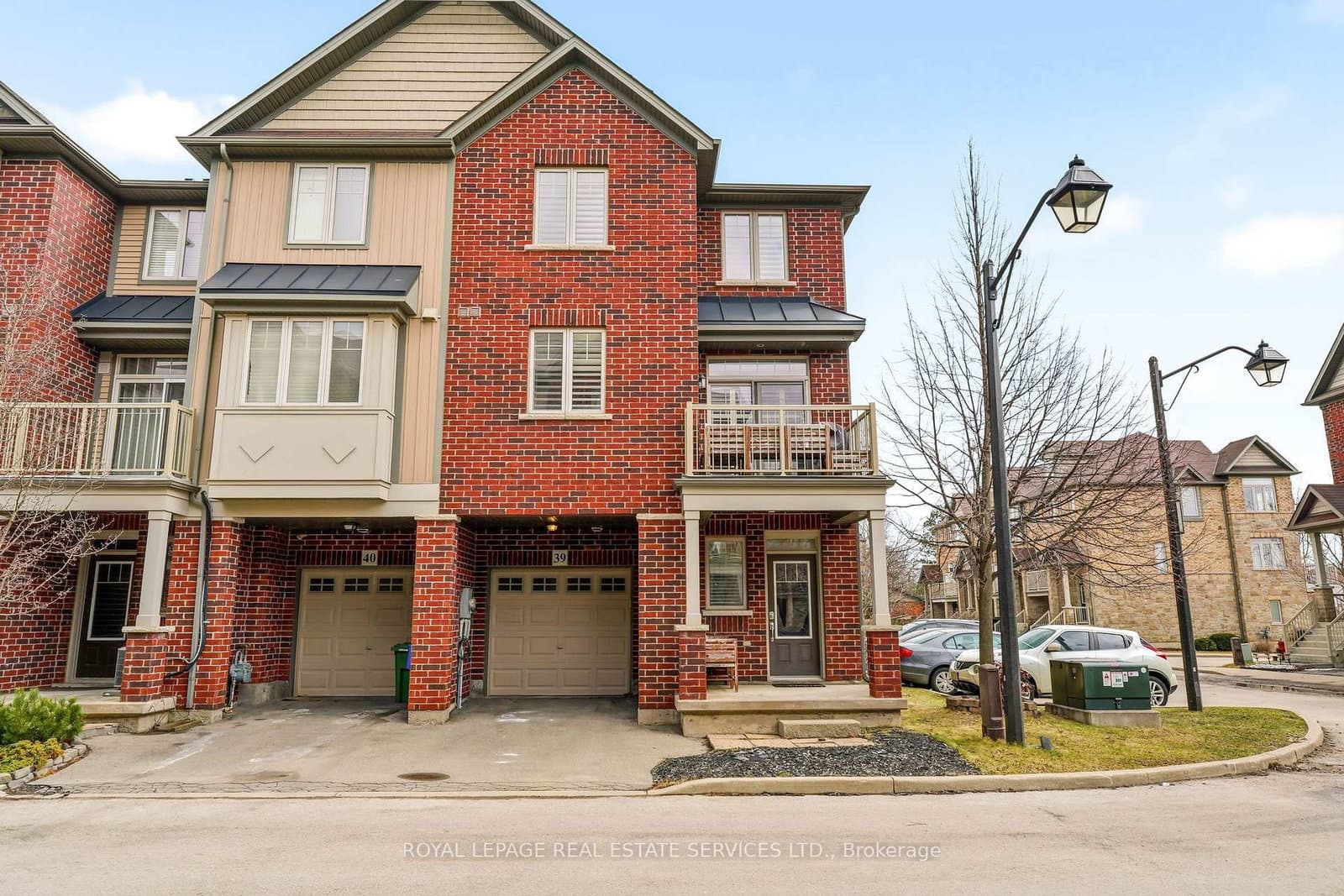 310 Fall Fair Way, Unit 39 thumbnail 2