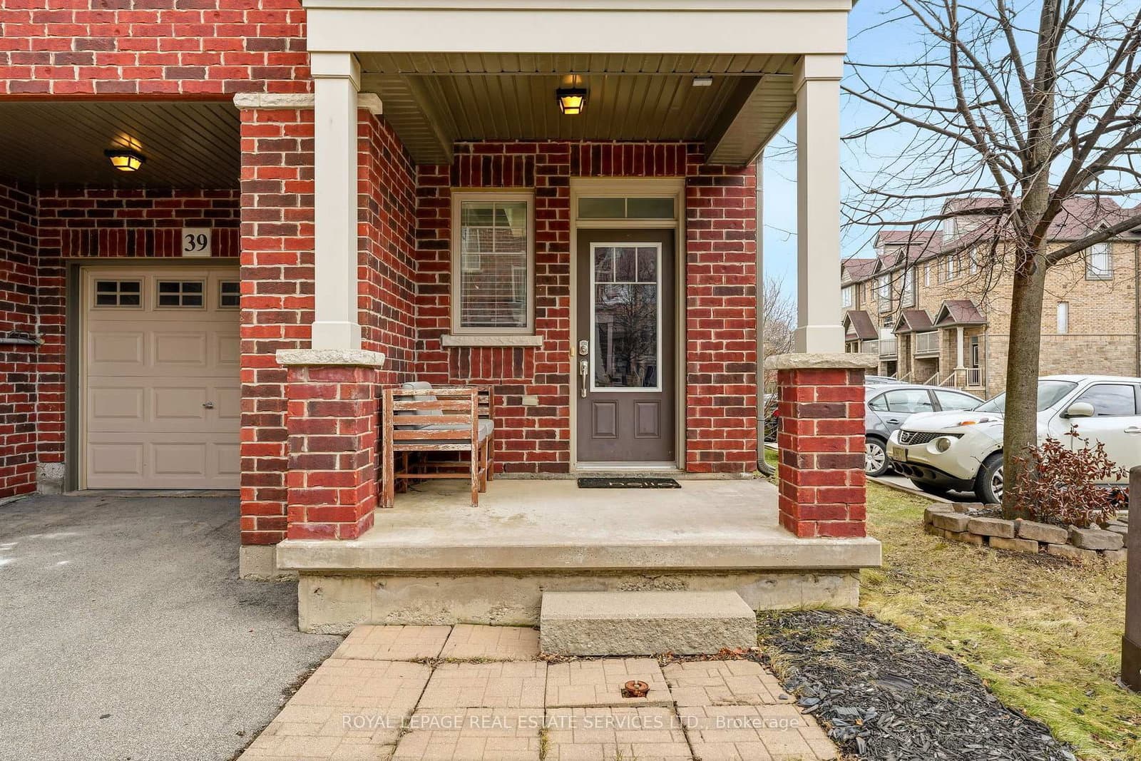 310 Fall Fair Way, Unit 39 thumbnail 3