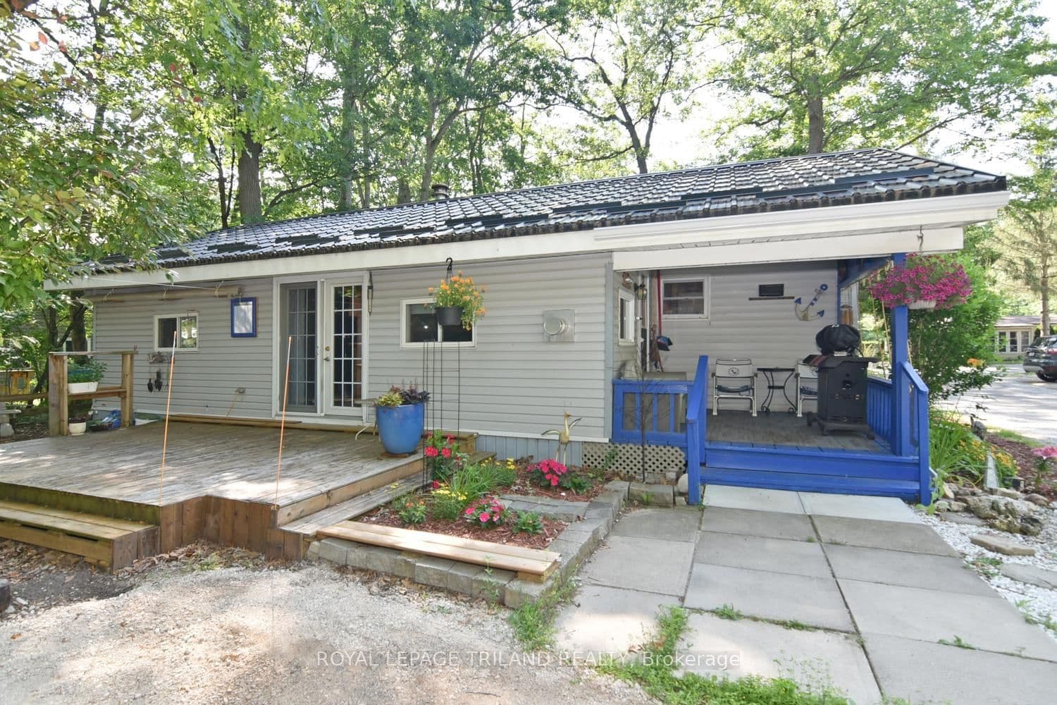 9910 Northville Crescent, Unit B11 thumbnail 4