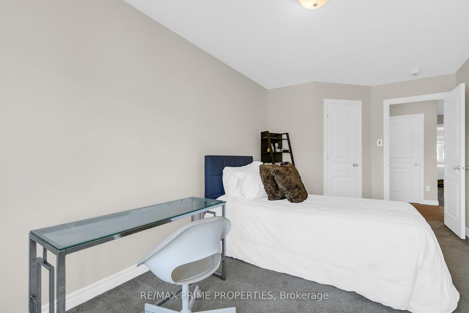 1149 Beckett Crescent thumbnail 32