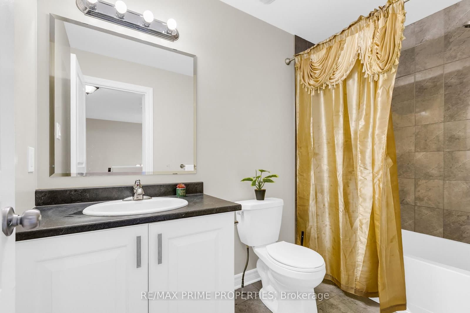 1149 Beckett Crescent thumbnail 33