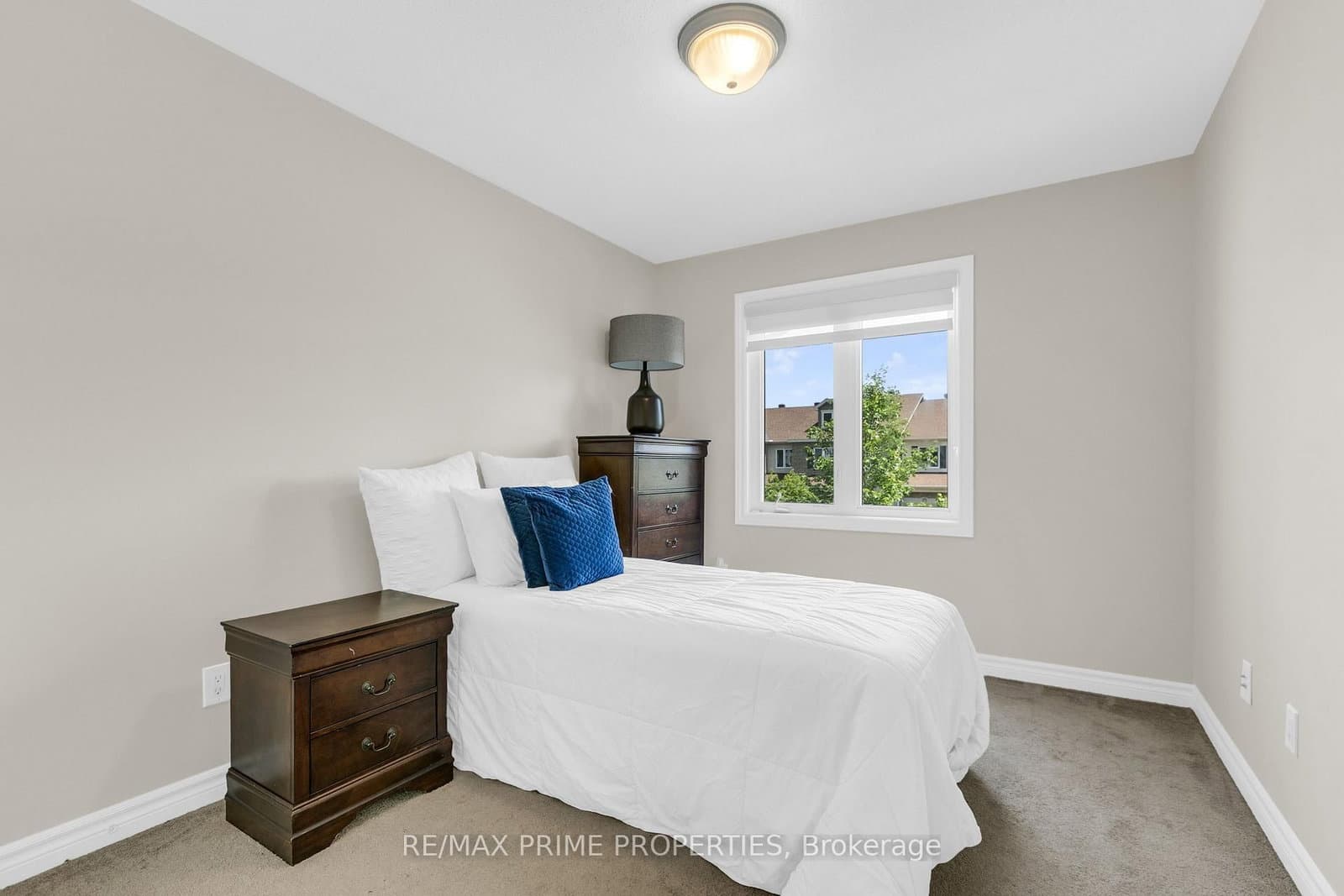 1149 Beckett Crescent thumbnail 34