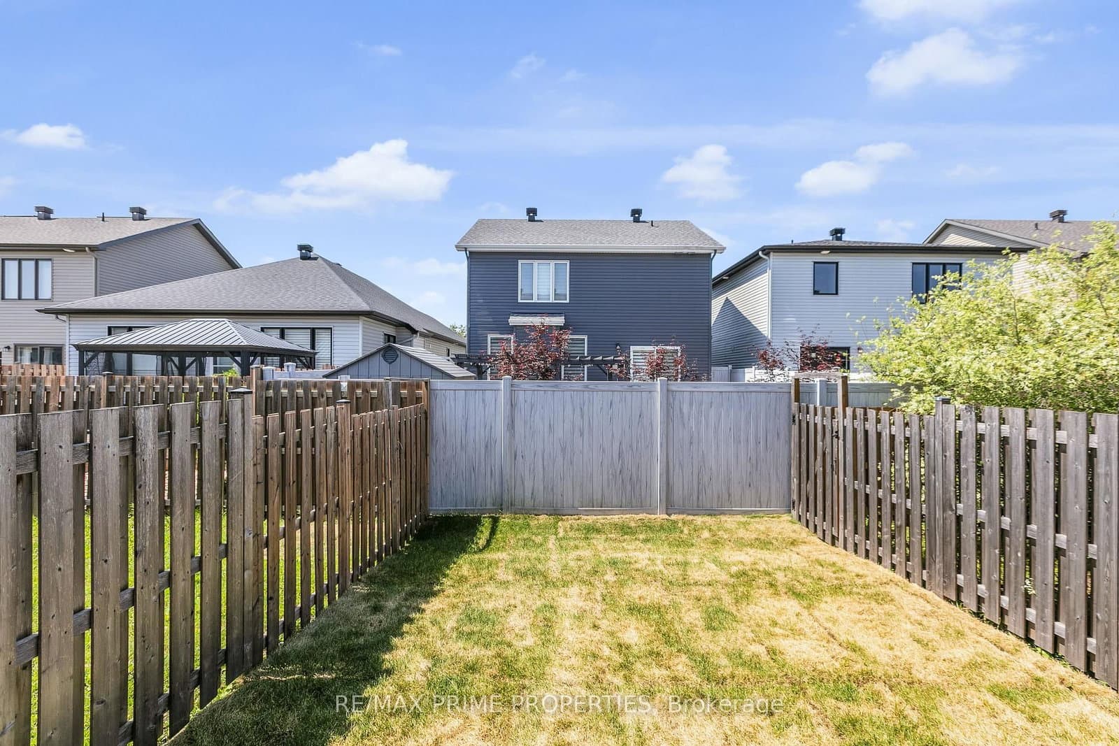 1149 Beckett Crescent thumbnail 41