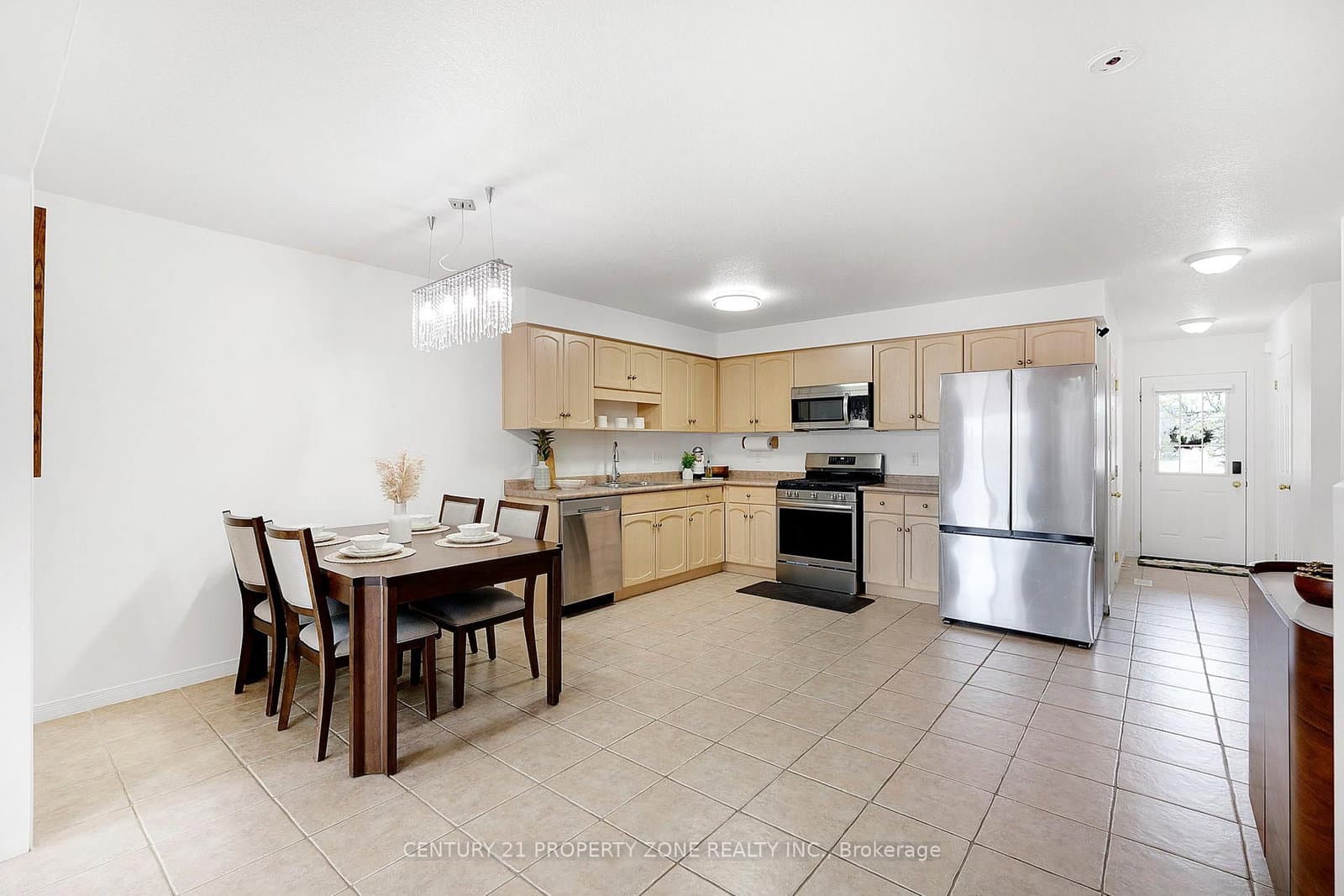 210 DAWN Avenue, Unit 35 thumbnail 11