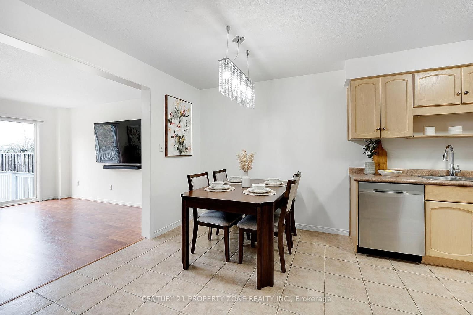 210 DAWN Avenue, Unit 35 thumbnail 13
