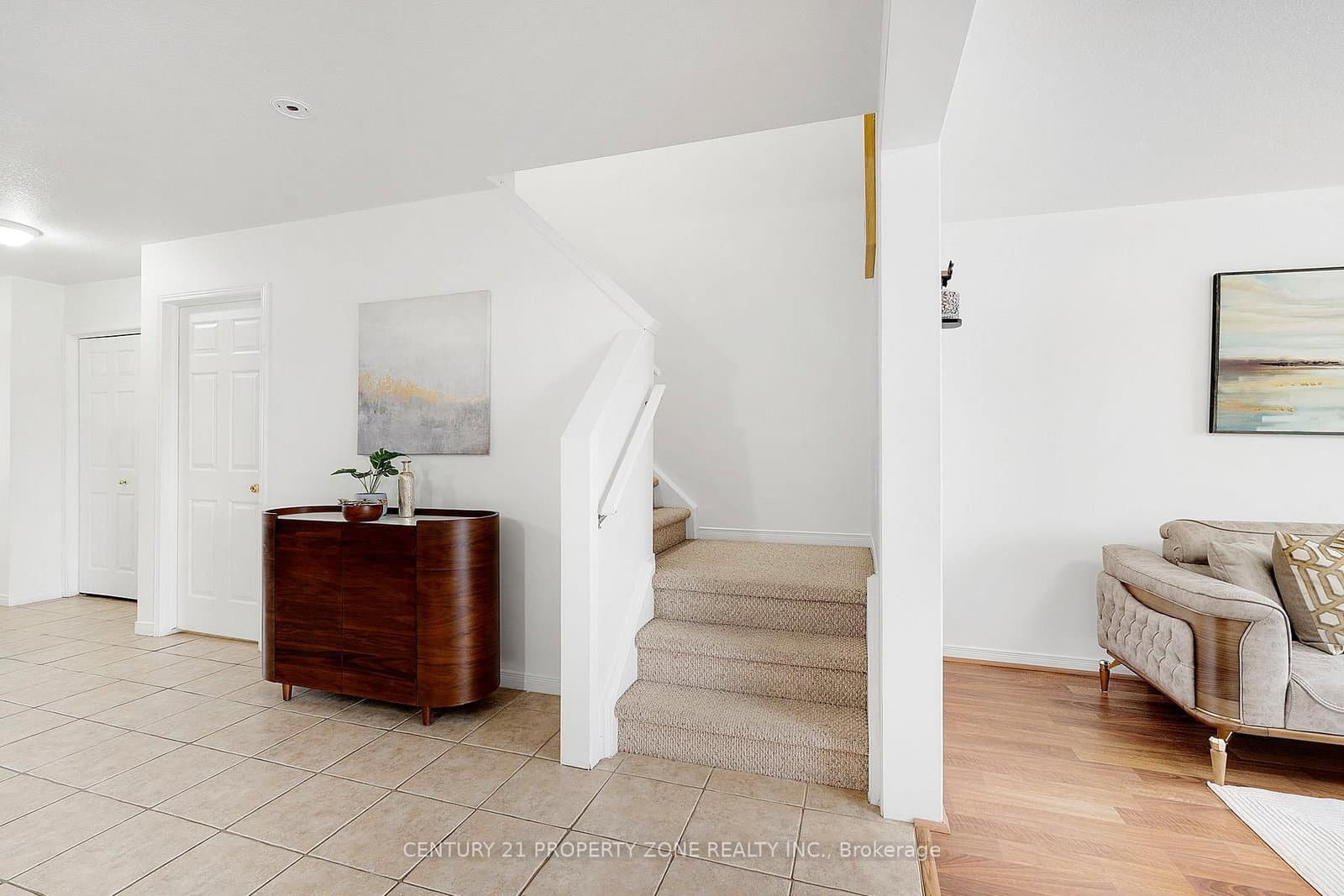 210 DAWN Avenue, Unit 35 thumbnail 18