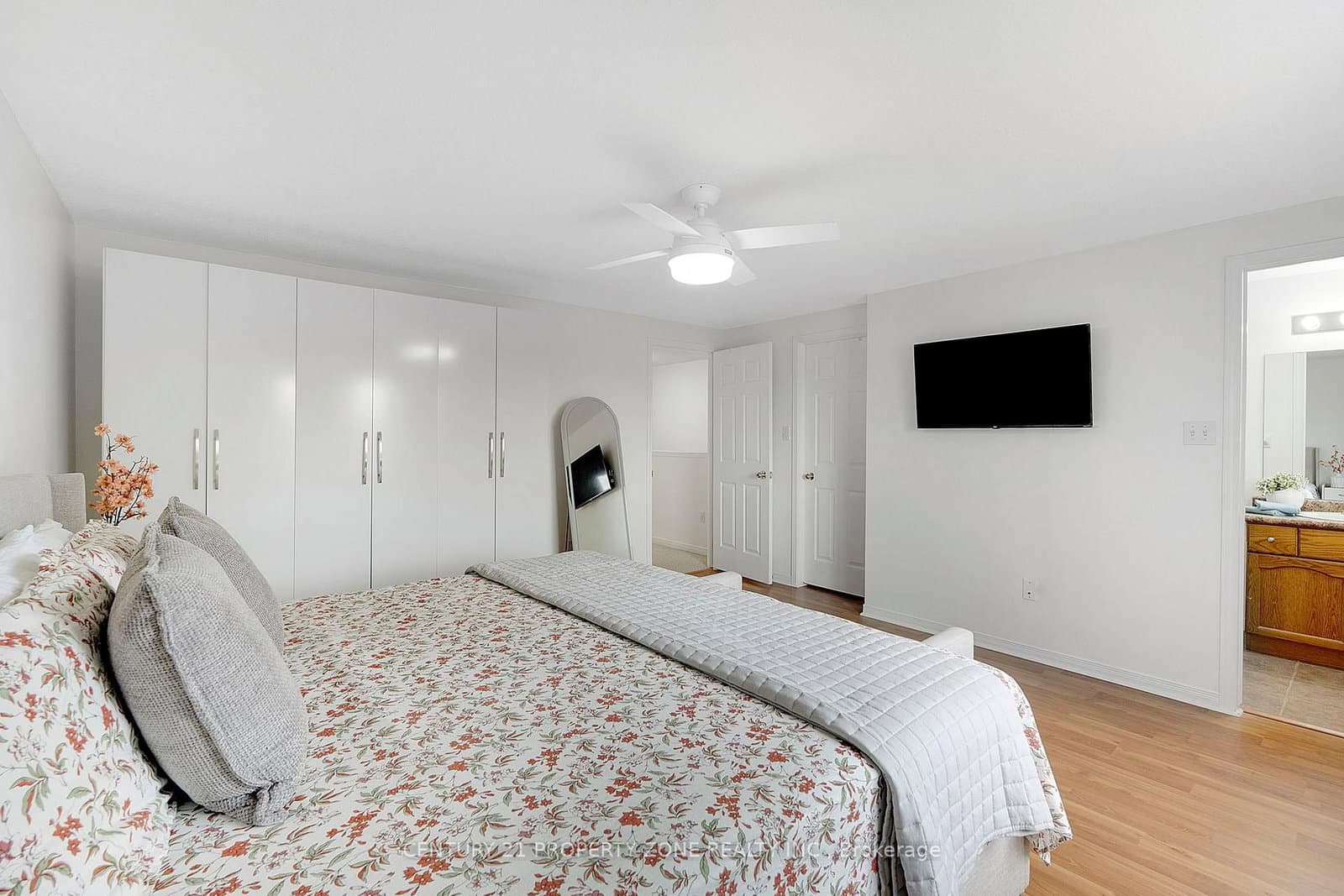 210 DAWN Avenue, Unit 35 thumbnail 20