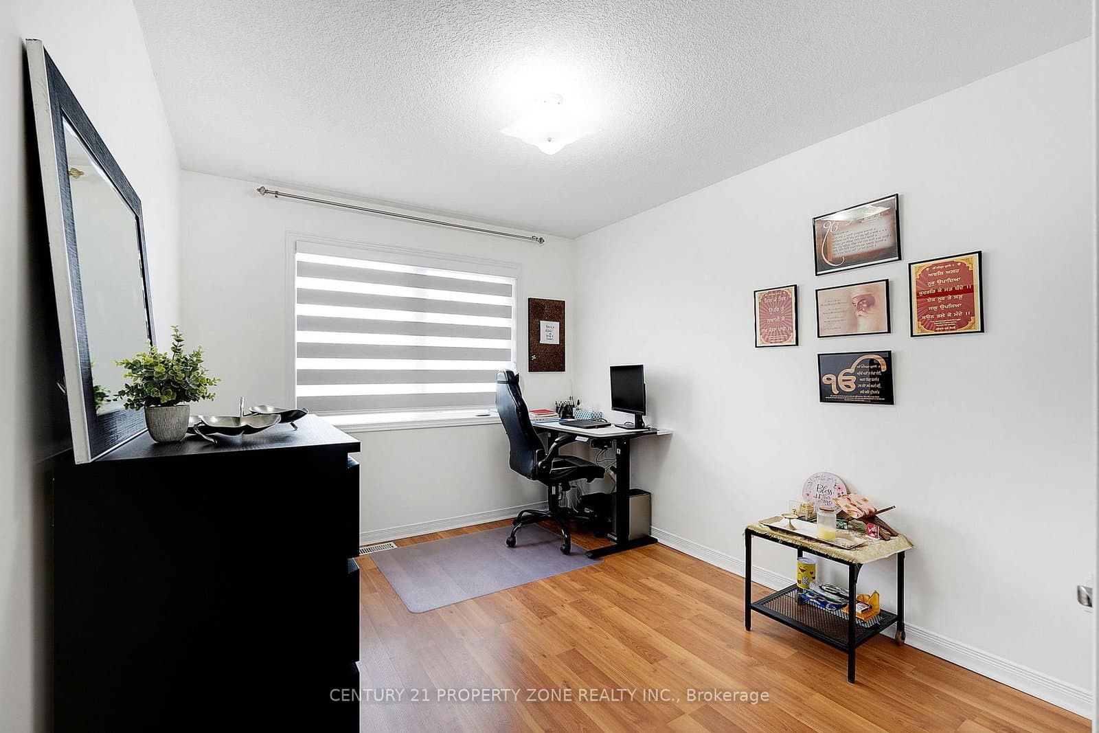210 DAWN Avenue, Unit 35 thumbnail 25