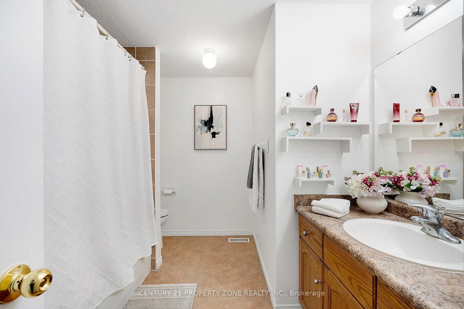 210 DAWN Avenue, Unit 35 thumbnail 26