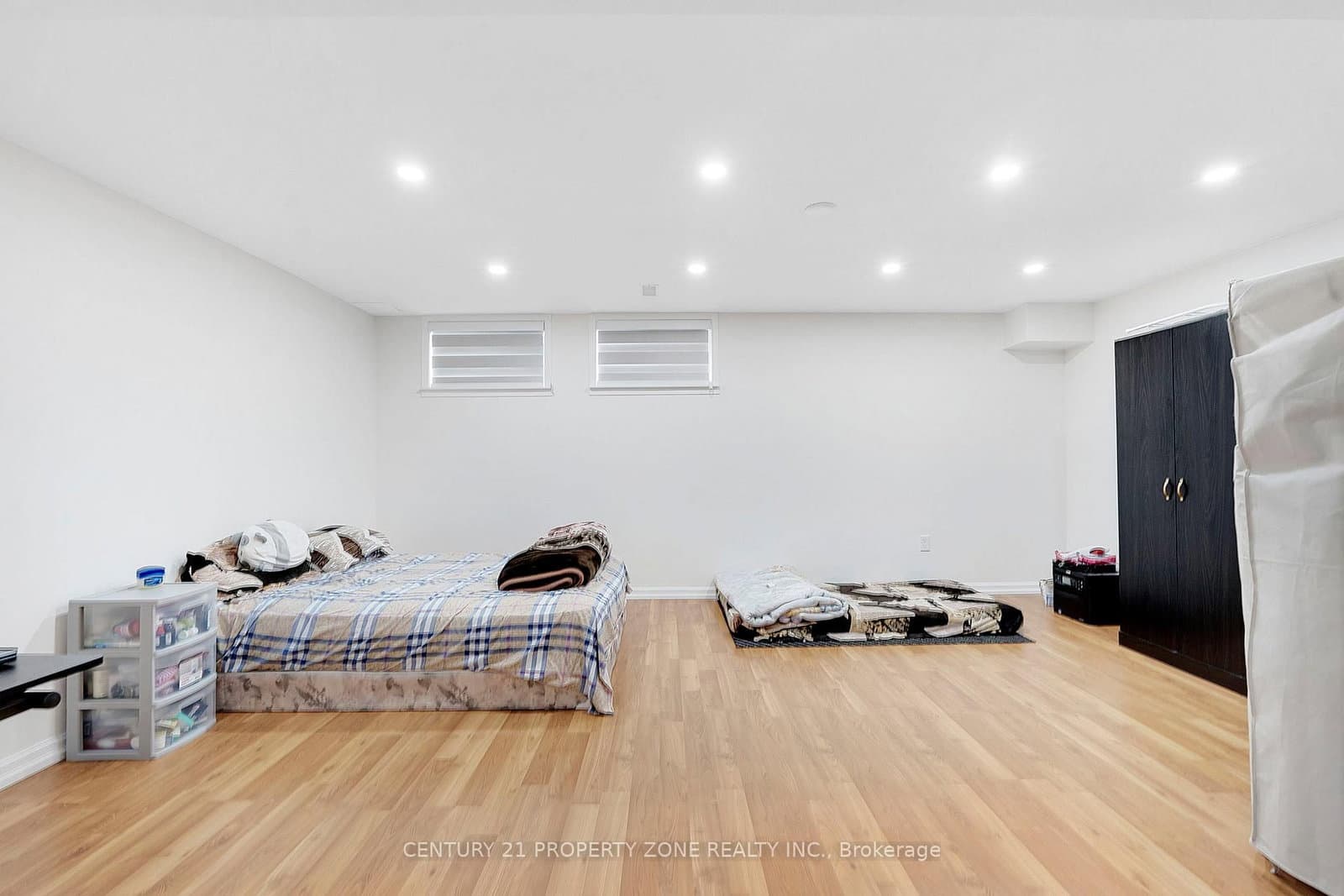 210 DAWN Avenue, Unit 35 thumbnail 29