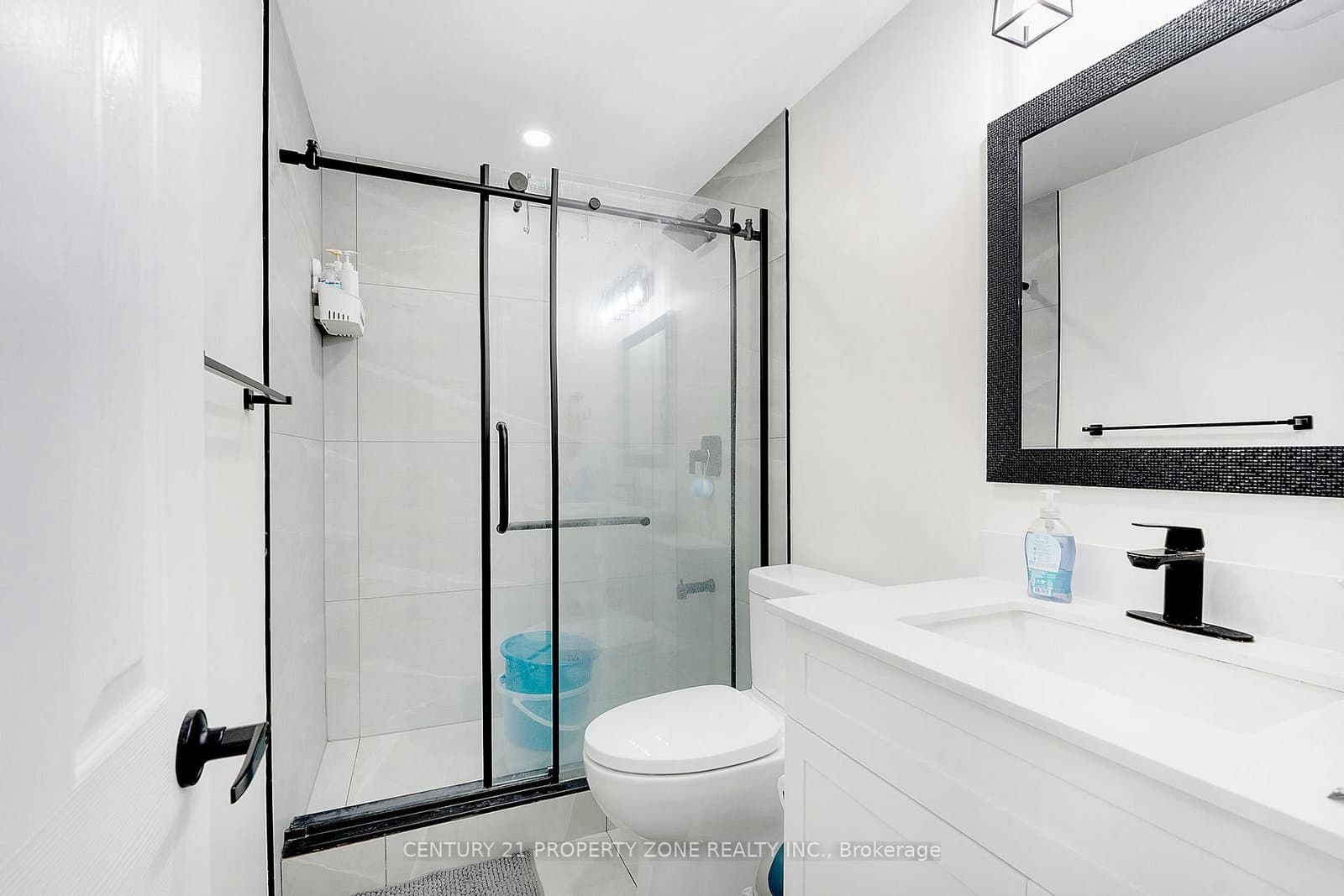 210 DAWN Avenue, Unit 35 thumbnail 30