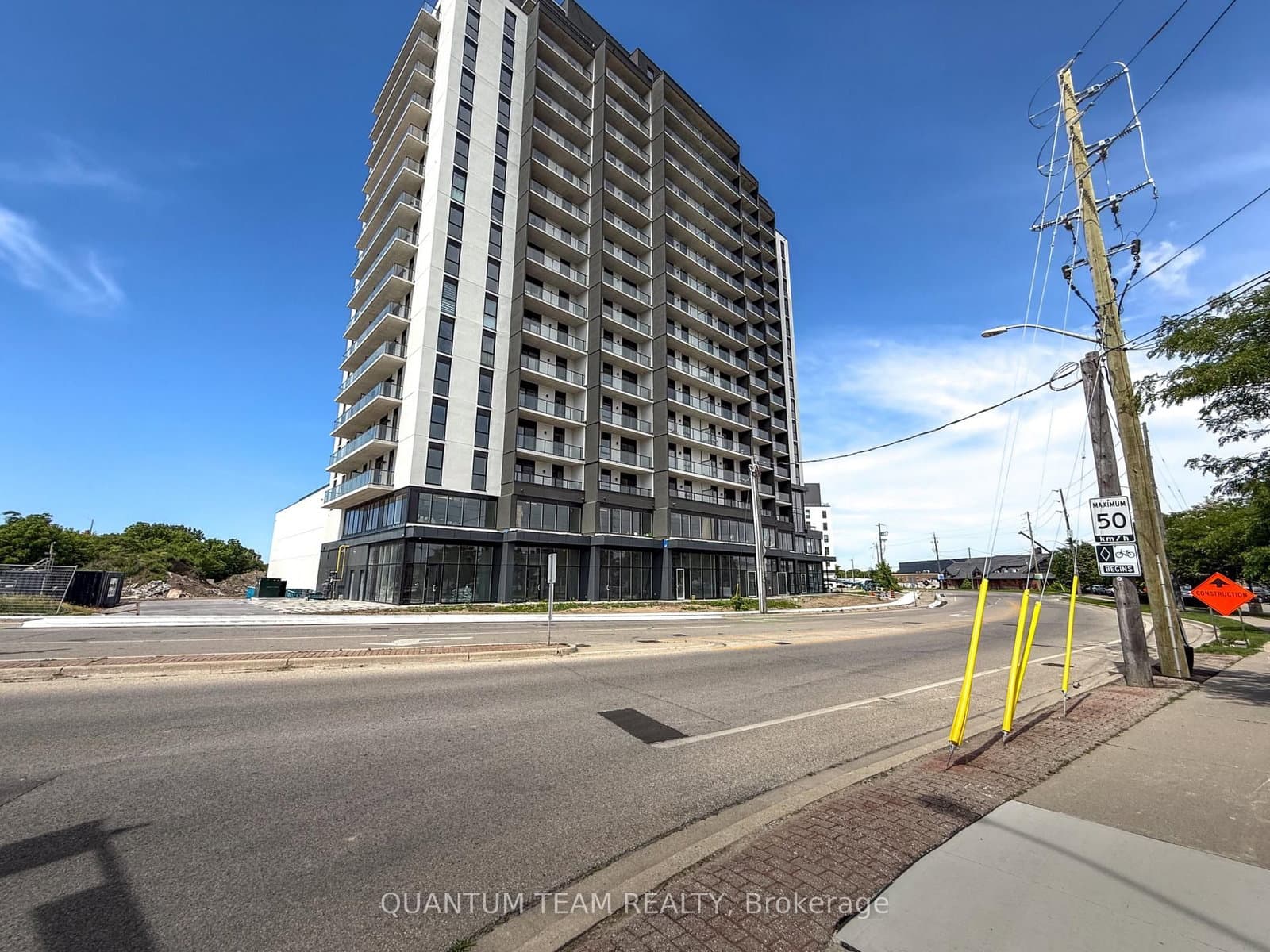 #1314 - 33 Erie Avenue