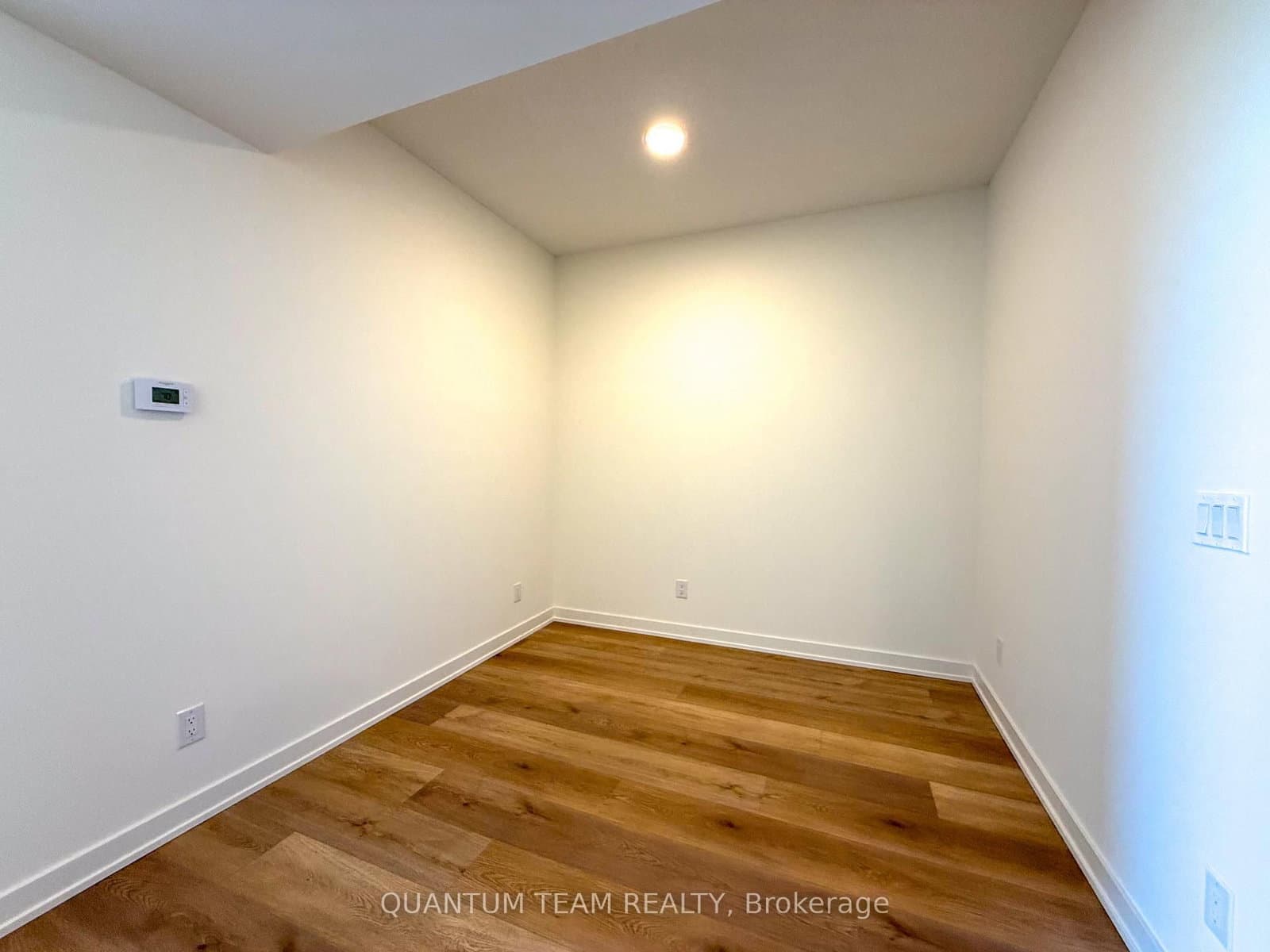 33 Erie Avenue, Unit 1314 thumbnail 5