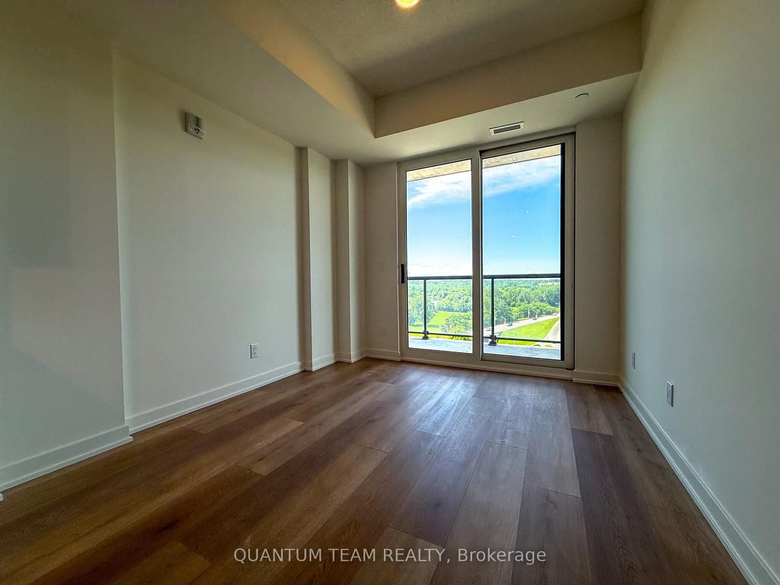 33 Erie Avenue, Unit 1314 thumbnail 6