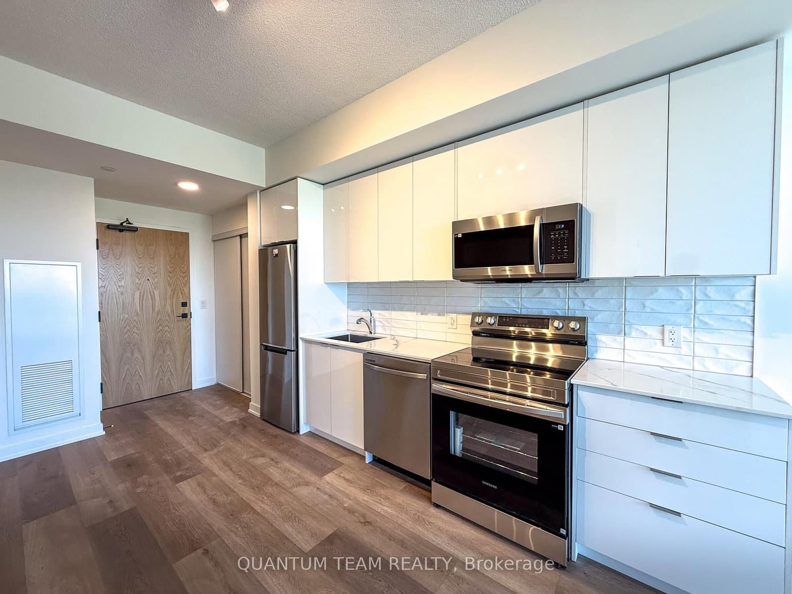 33 Erie Avenue, Unit 1314 thumbnail 7