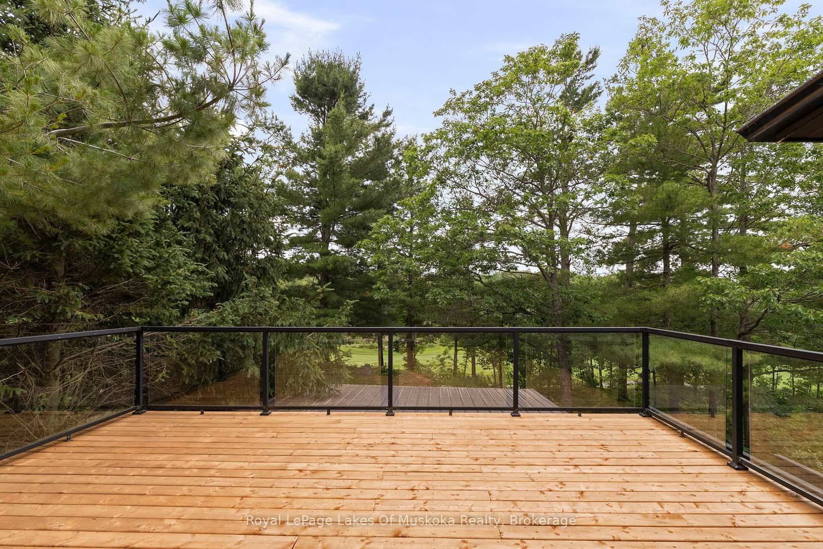 76 Carrick Trail thumbnail 32