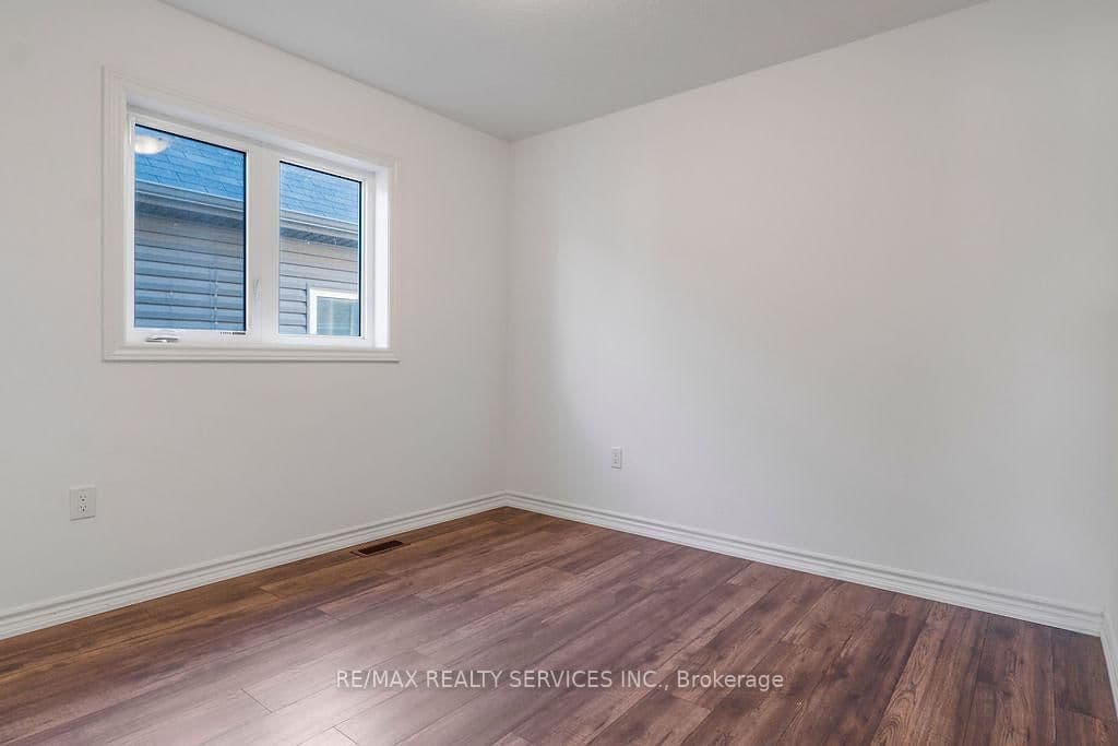 9 Copeman Avenue thumbnail 27