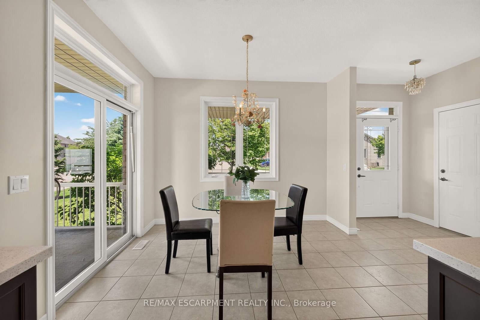14 Ecker Lane thumbnail 8