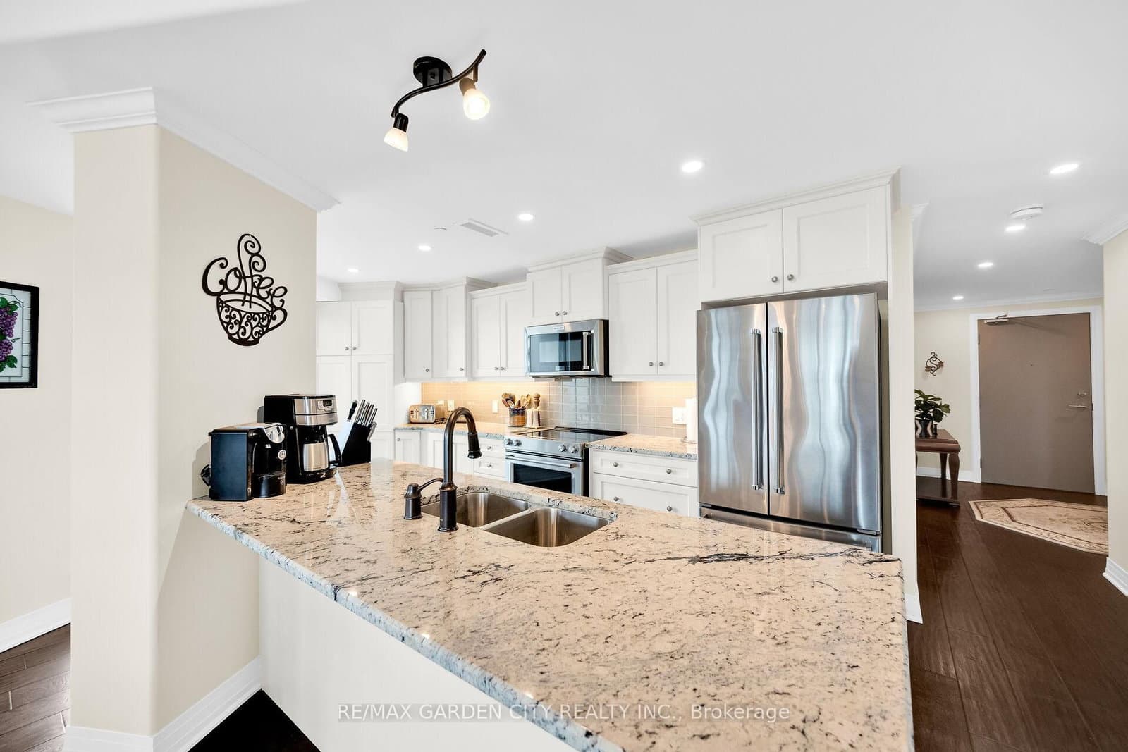 10 Concord Place, Unit 408 thumbnail 11