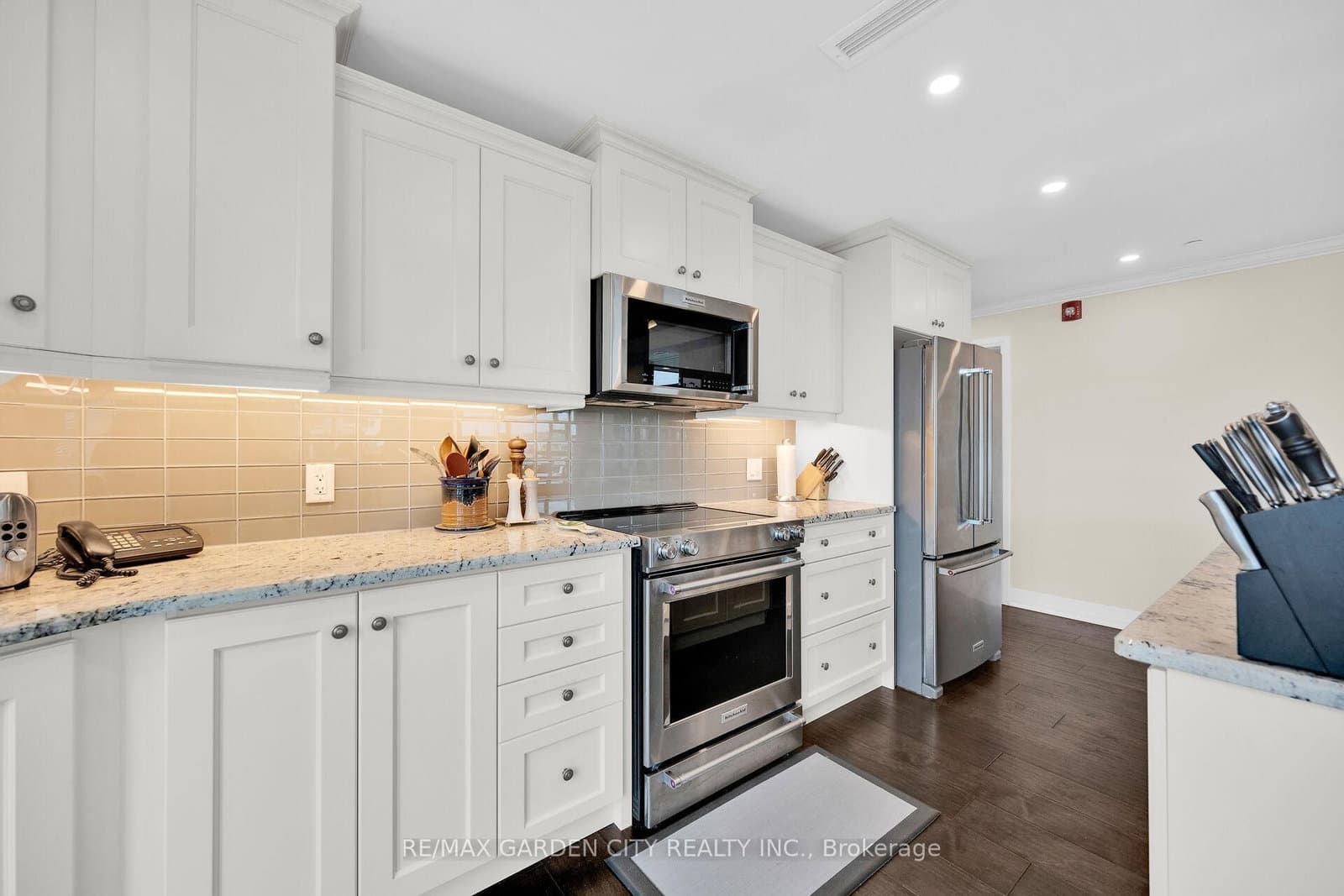 10 Concord Place, Unit 408 thumbnail 13