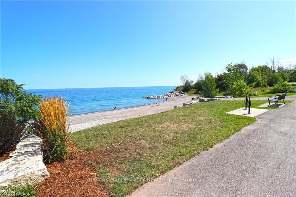 10 Concord Place, Unit 408 thumbnail 2