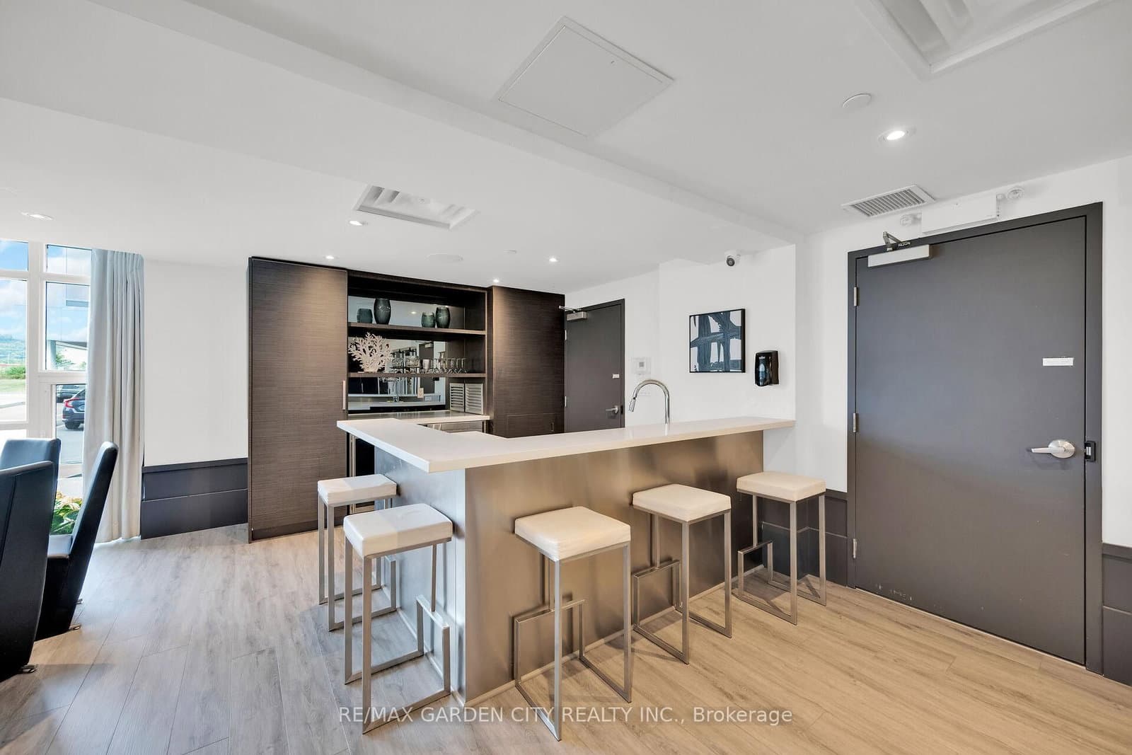 10 Concord Place, Unit 408 thumbnail 37