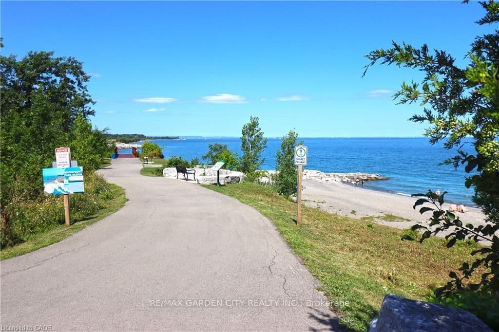 10 Concord Place, Unit 408 thumbnail 4