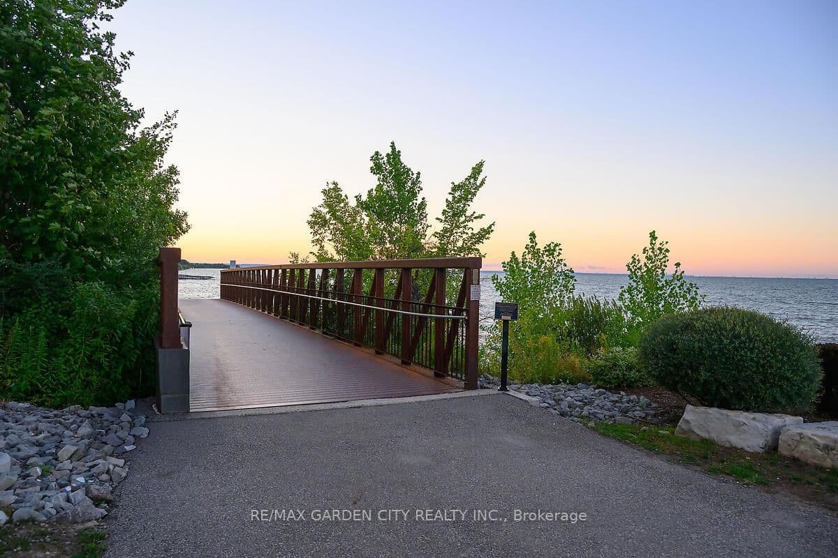 10 Concord Place, Unit 408 thumbnail 43