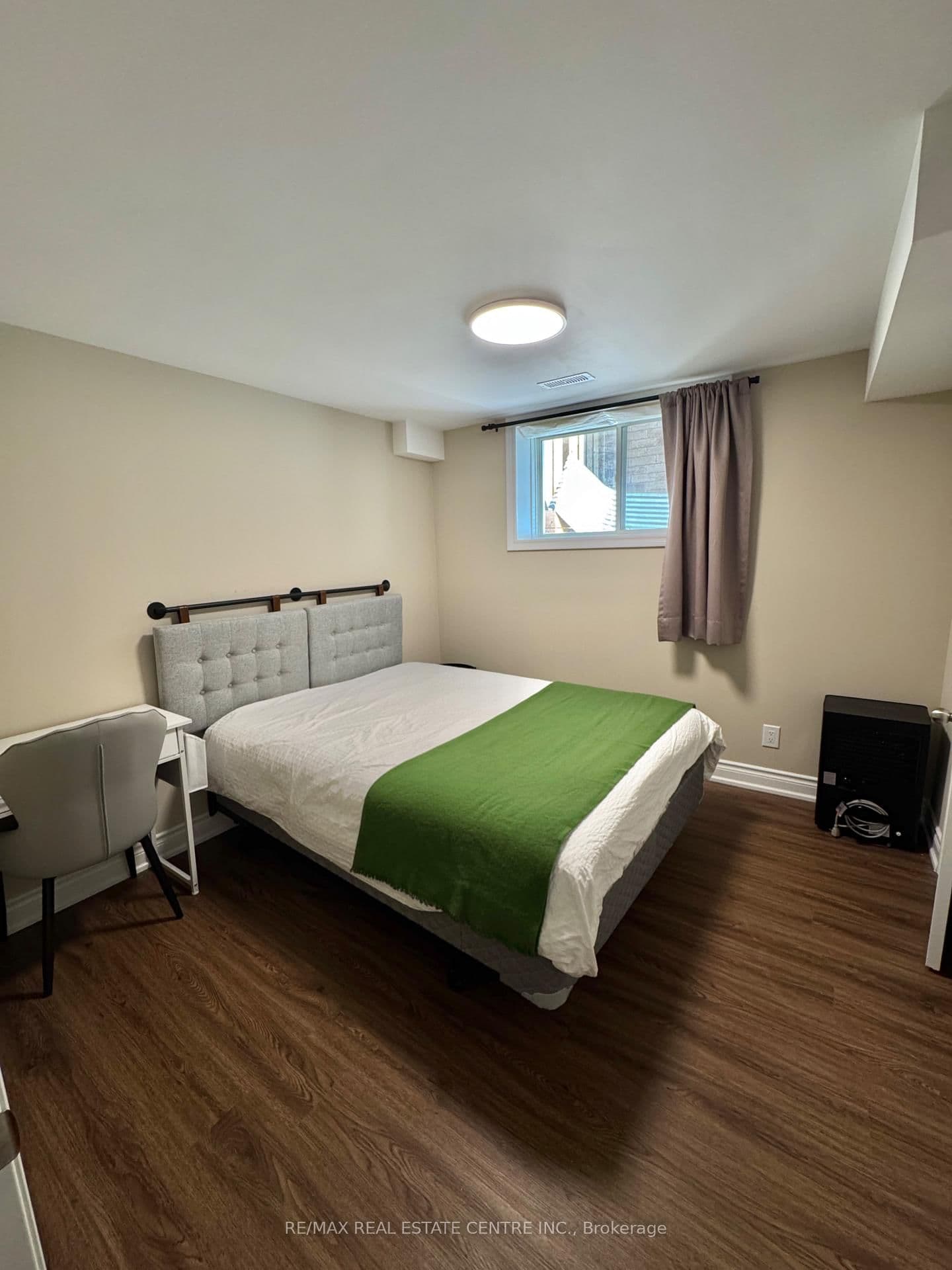 20 Dudley Drive, Unit B-unit - Image 1