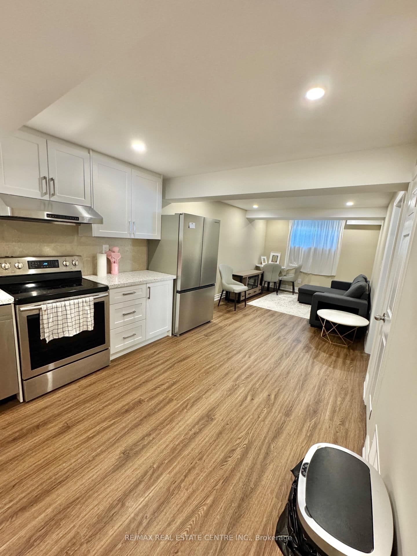20 Dudley Drive, Unit B-unit thumbnail 4