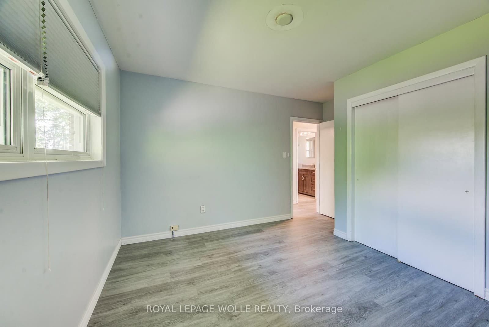 139 Elgin Crescent thumbnail 14