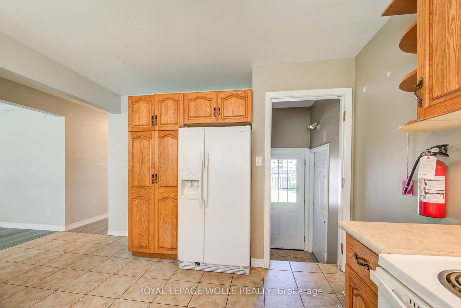 139 Elgin Crescent thumbnail 21