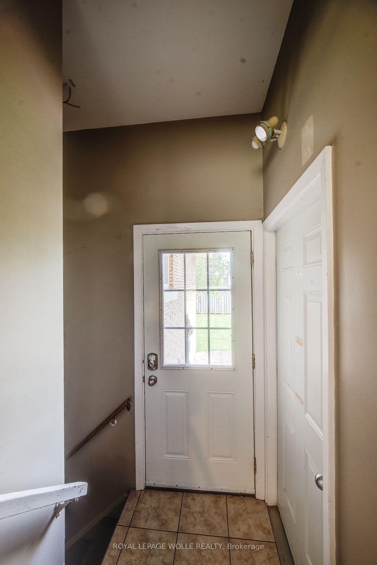 139 Elgin Crescent thumbnail 22