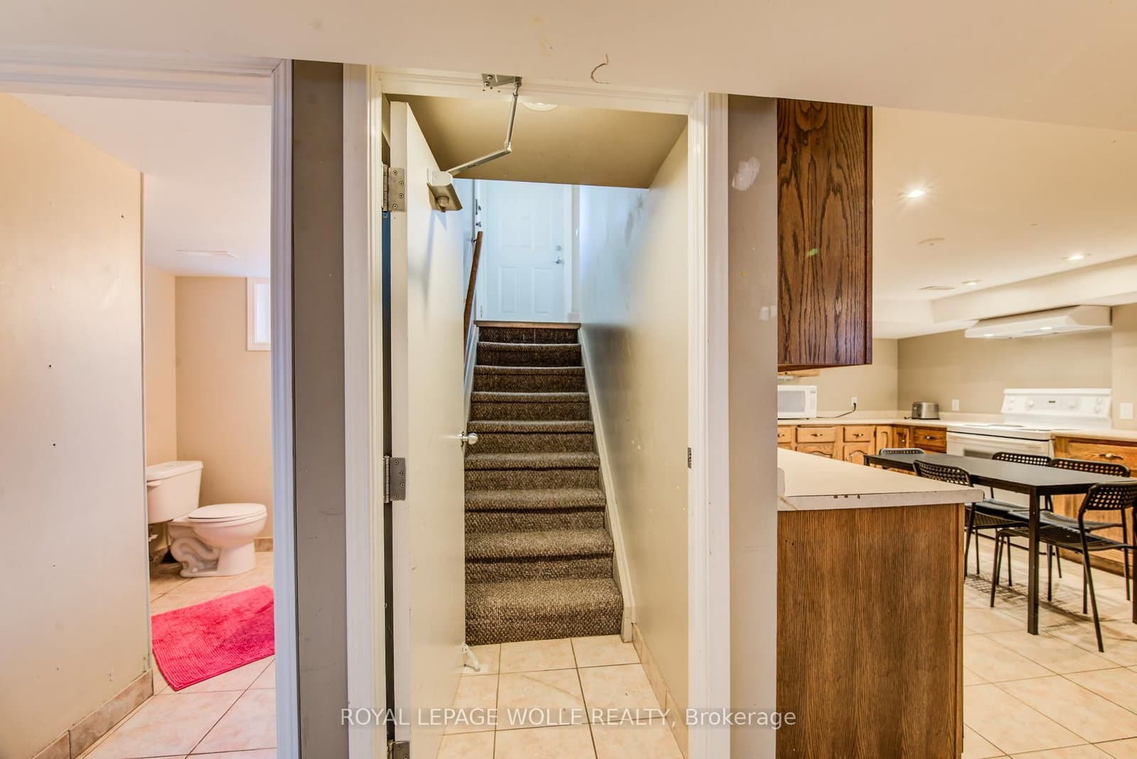 139 Elgin Crescent thumbnail 23