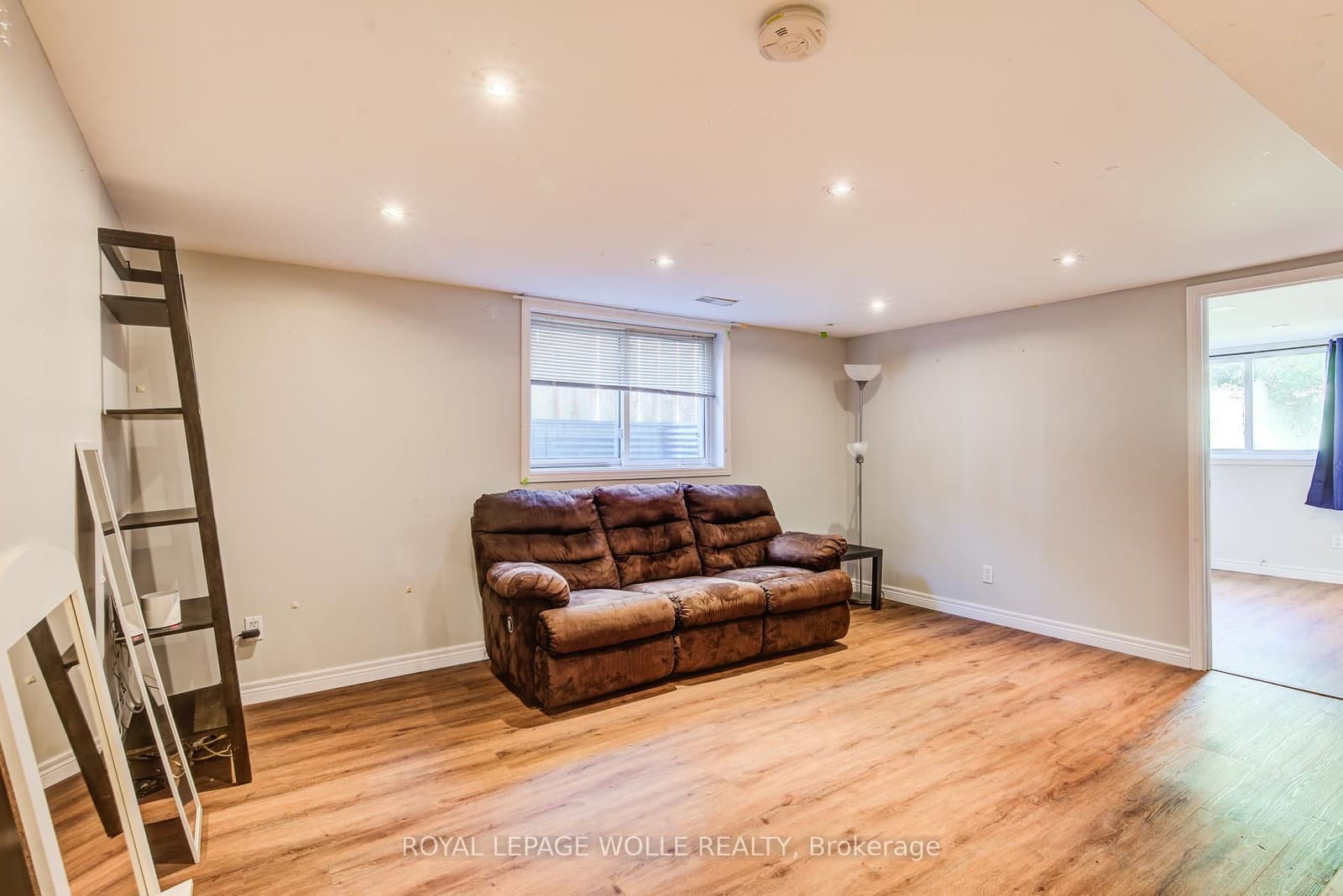 139 Elgin Crescent thumbnail 28