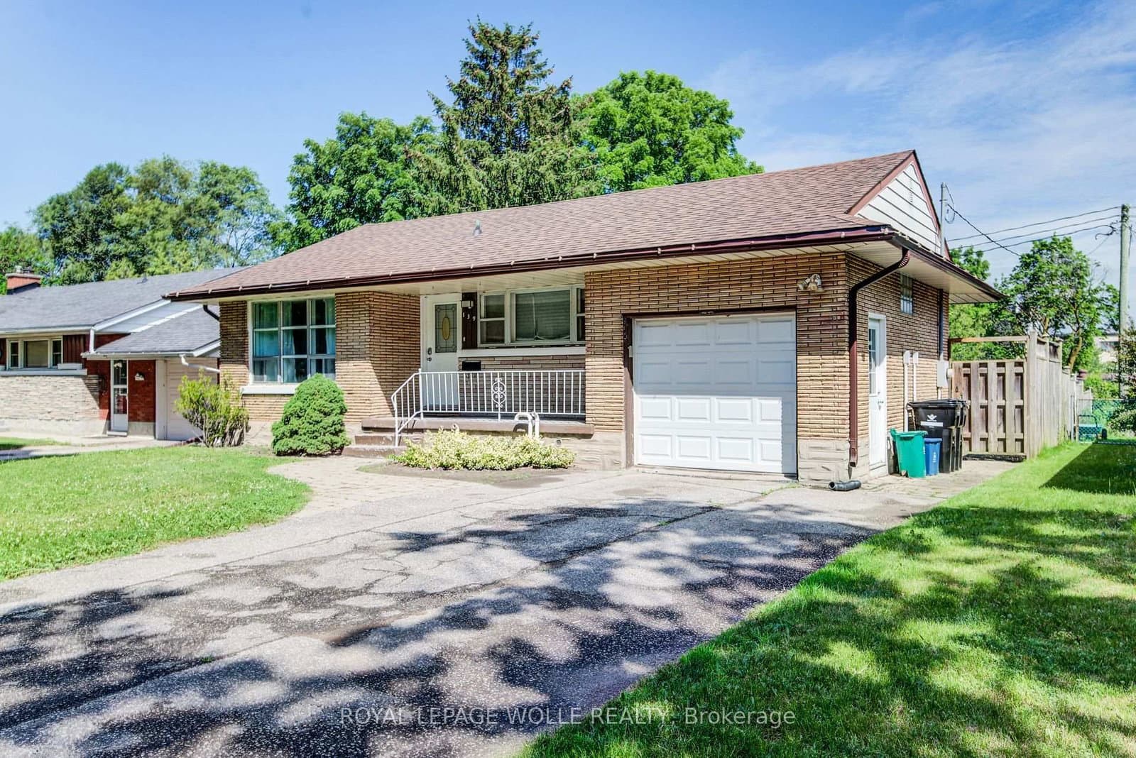 139 Elgin Crescent thumbnail 3