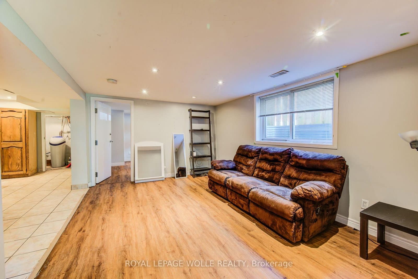 139 Elgin Crescent thumbnail 30