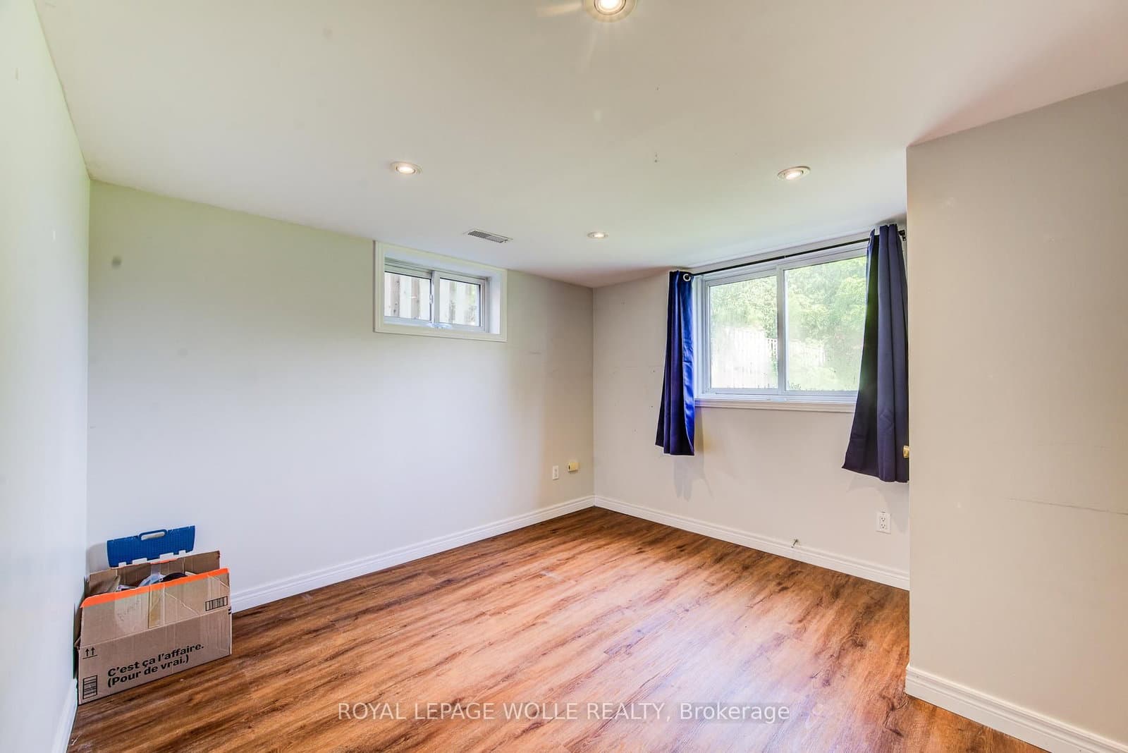 139 Elgin Crescent thumbnail 31