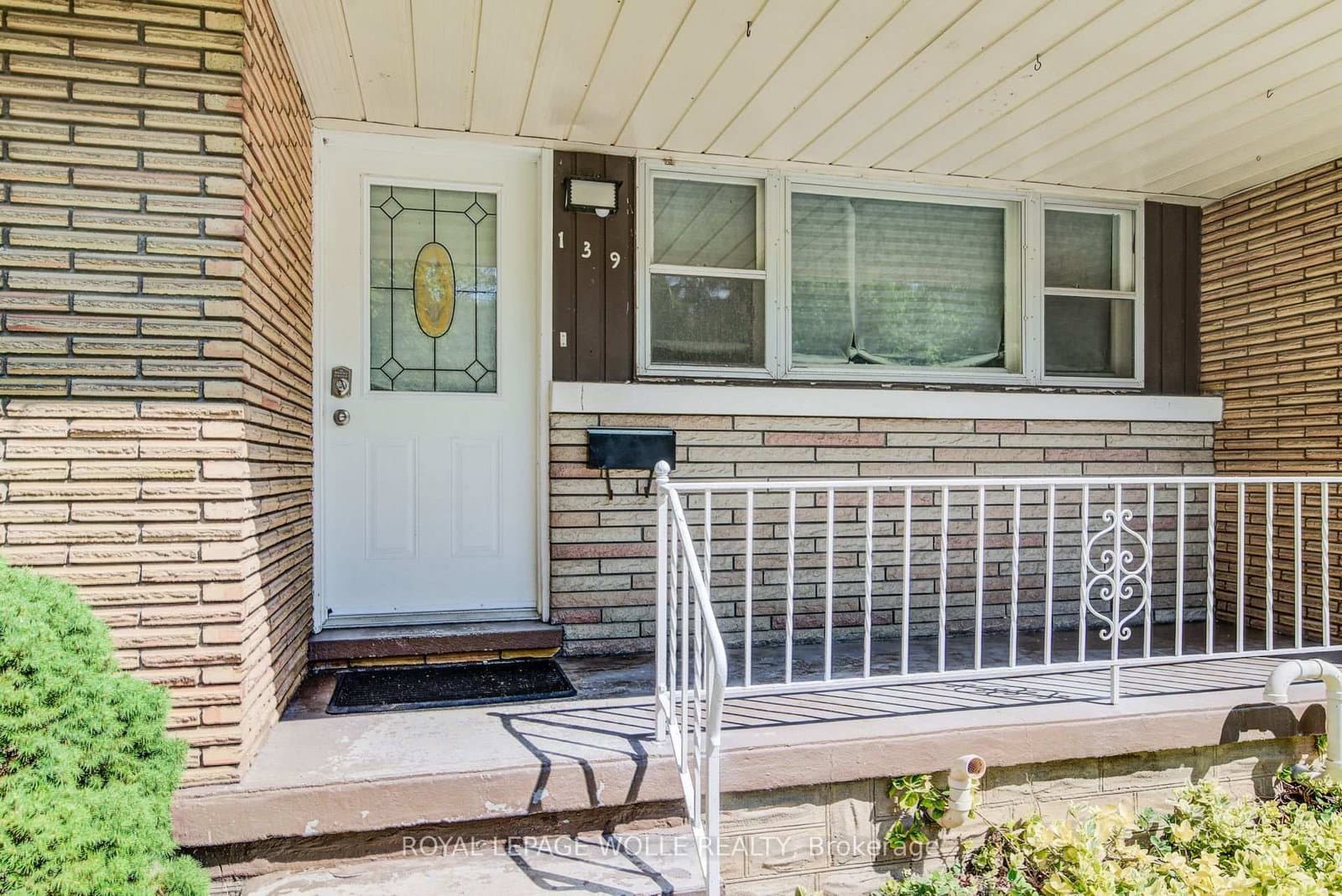 139 Elgin Crescent thumbnail 6