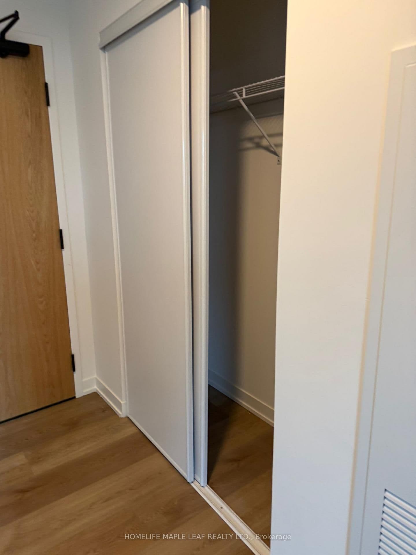33 Erie Avenue, Unit 1509 thumbnail 13