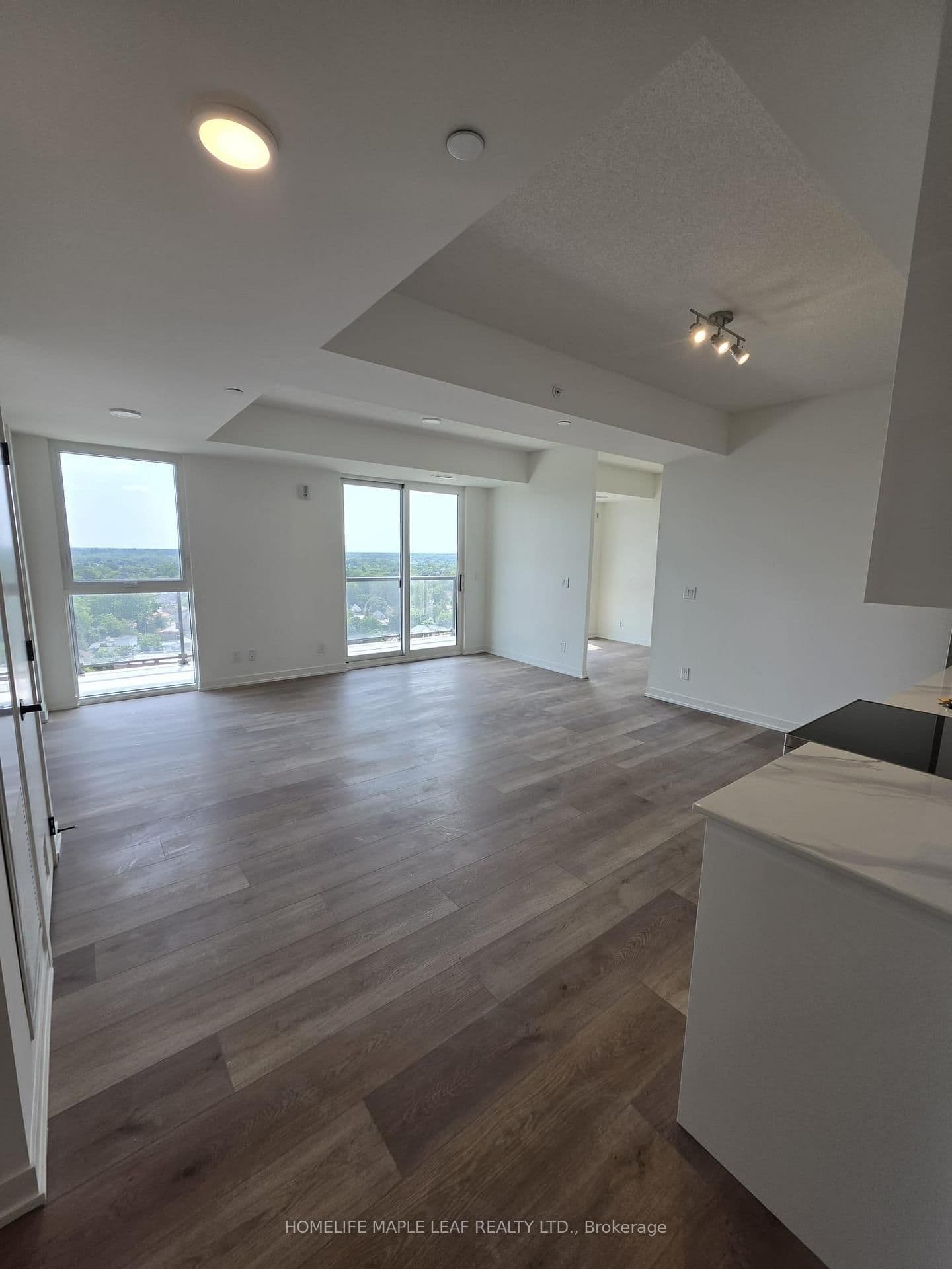 33 Erie Avenue, Unit 1509 thumbnail 4