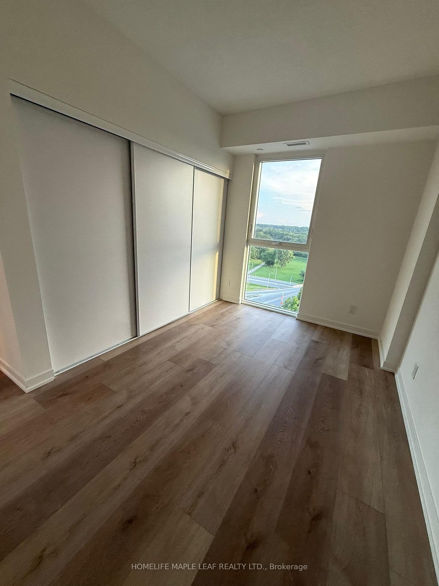 33 Erie Avenue, Unit 1509 thumbnail 9