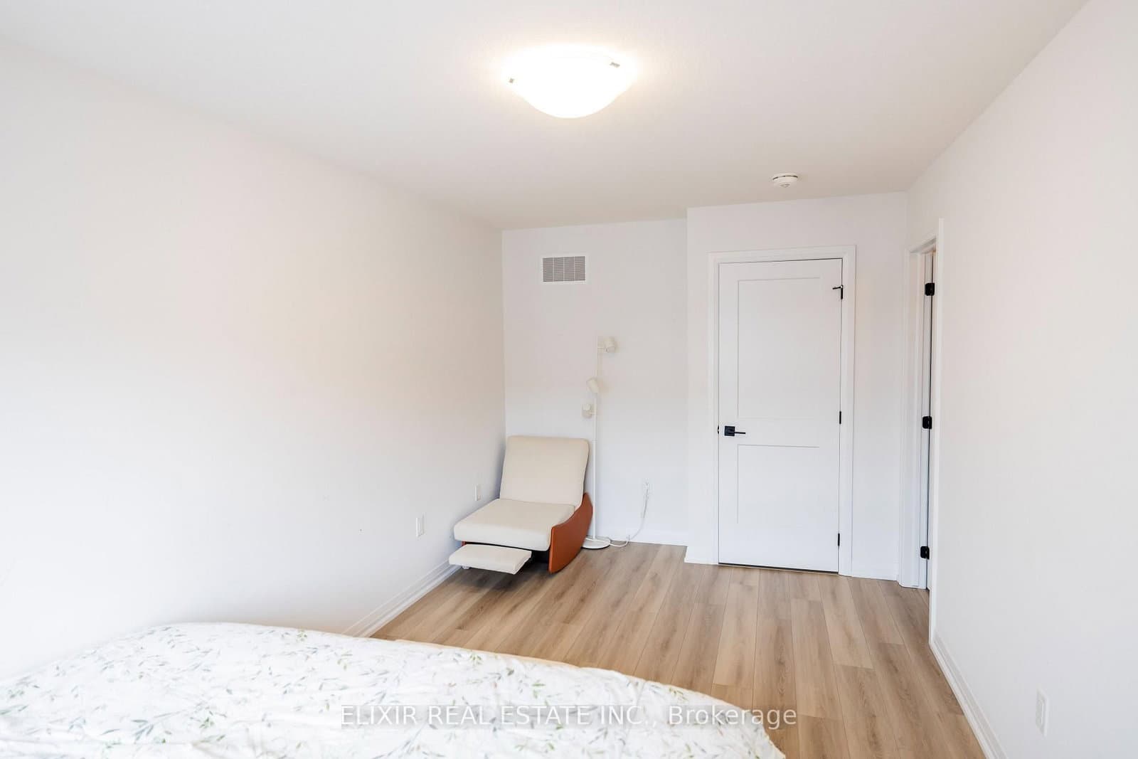 55 Tom Brown Drive, Unit 48 thumbnail 32