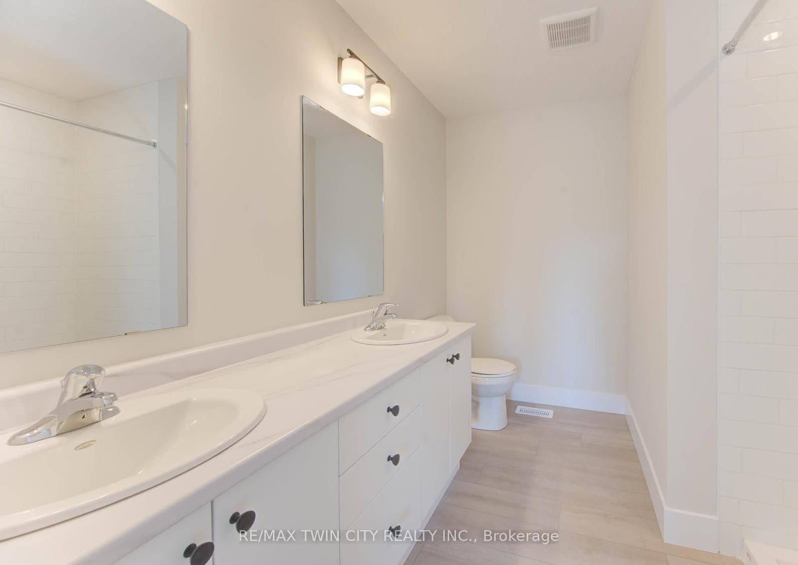 161 Dunnigan Drive thumbnail 33