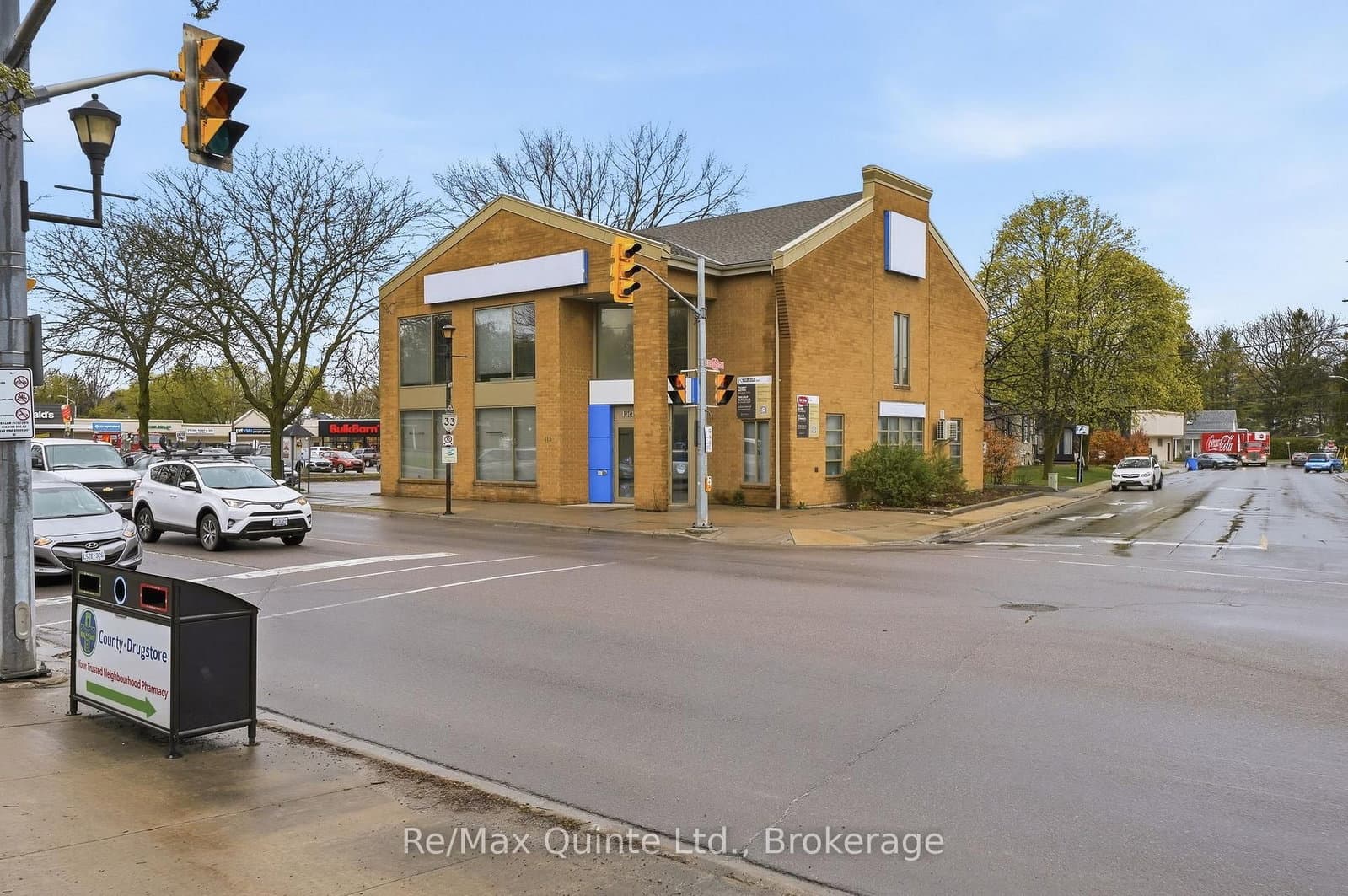 115 Picton Main Street - Image 1