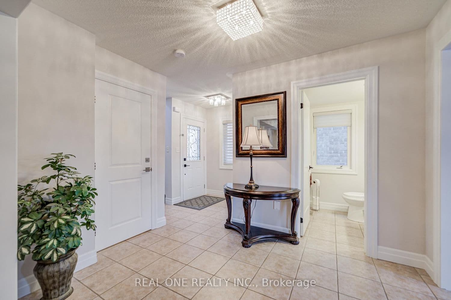 27 Cranston Street, Unit Upper thumbnail 2