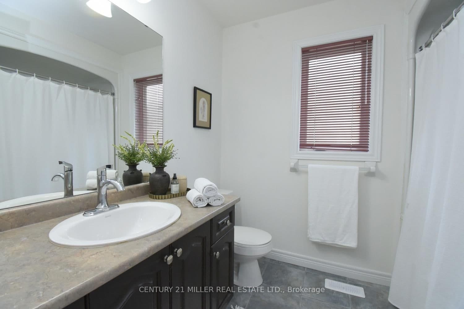115 Bocelli Crescent thumbnail 35