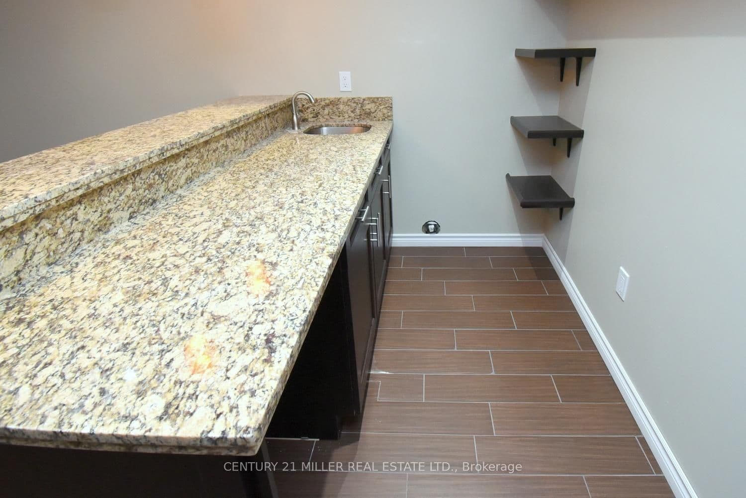 115 Bocelli Crescent thumbnail 43